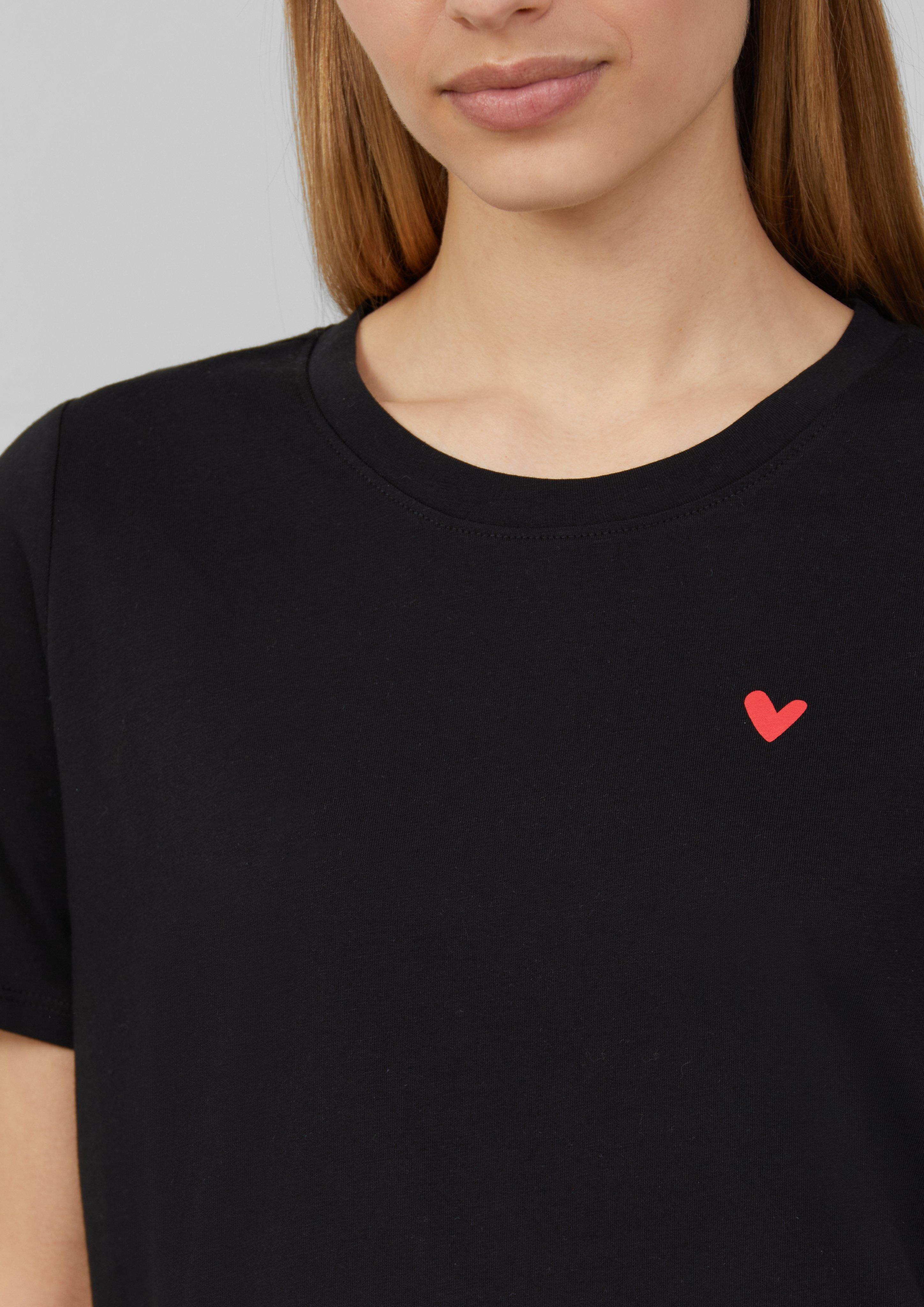 T-shirt in 99D2, 01D1, 01D0, 99D3, 99D1, 99D0, 01D3 & 01D2