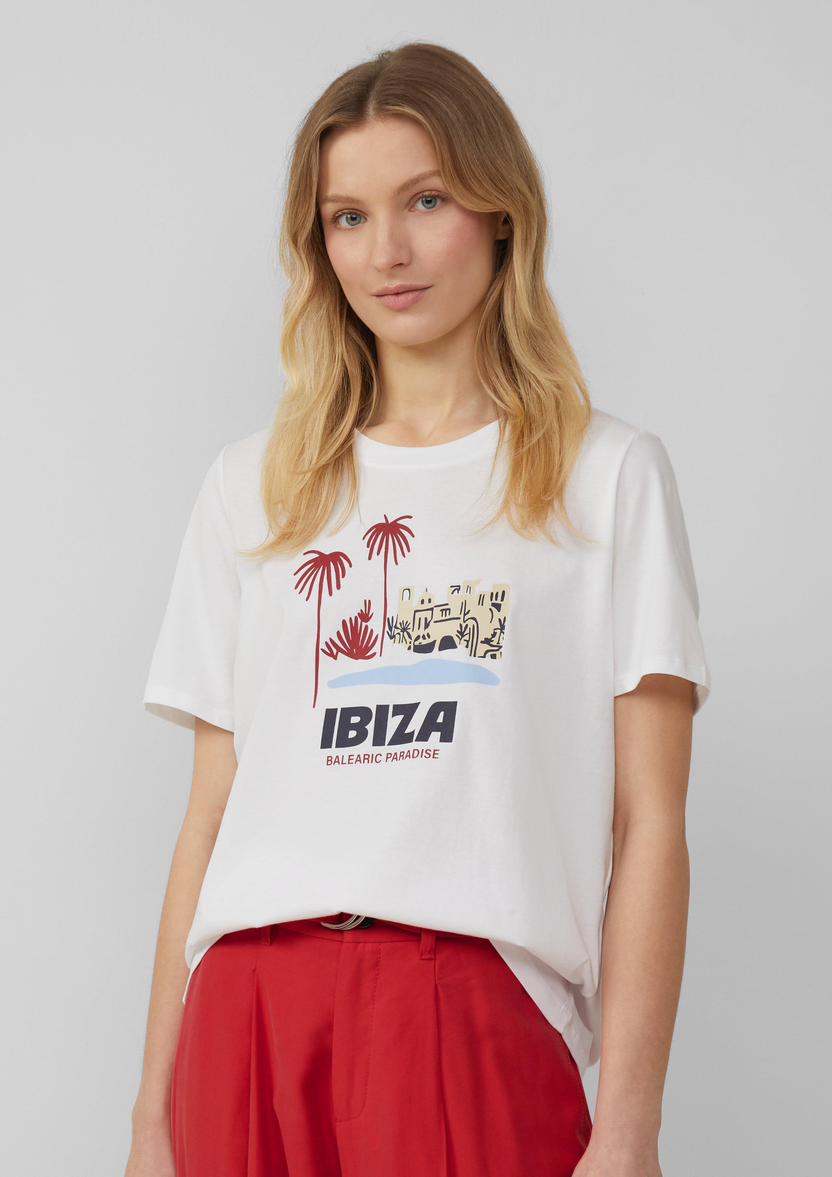 T-Shirt in 01D1, 60D5, 01D3, 01D2, 50D4 & 01D0