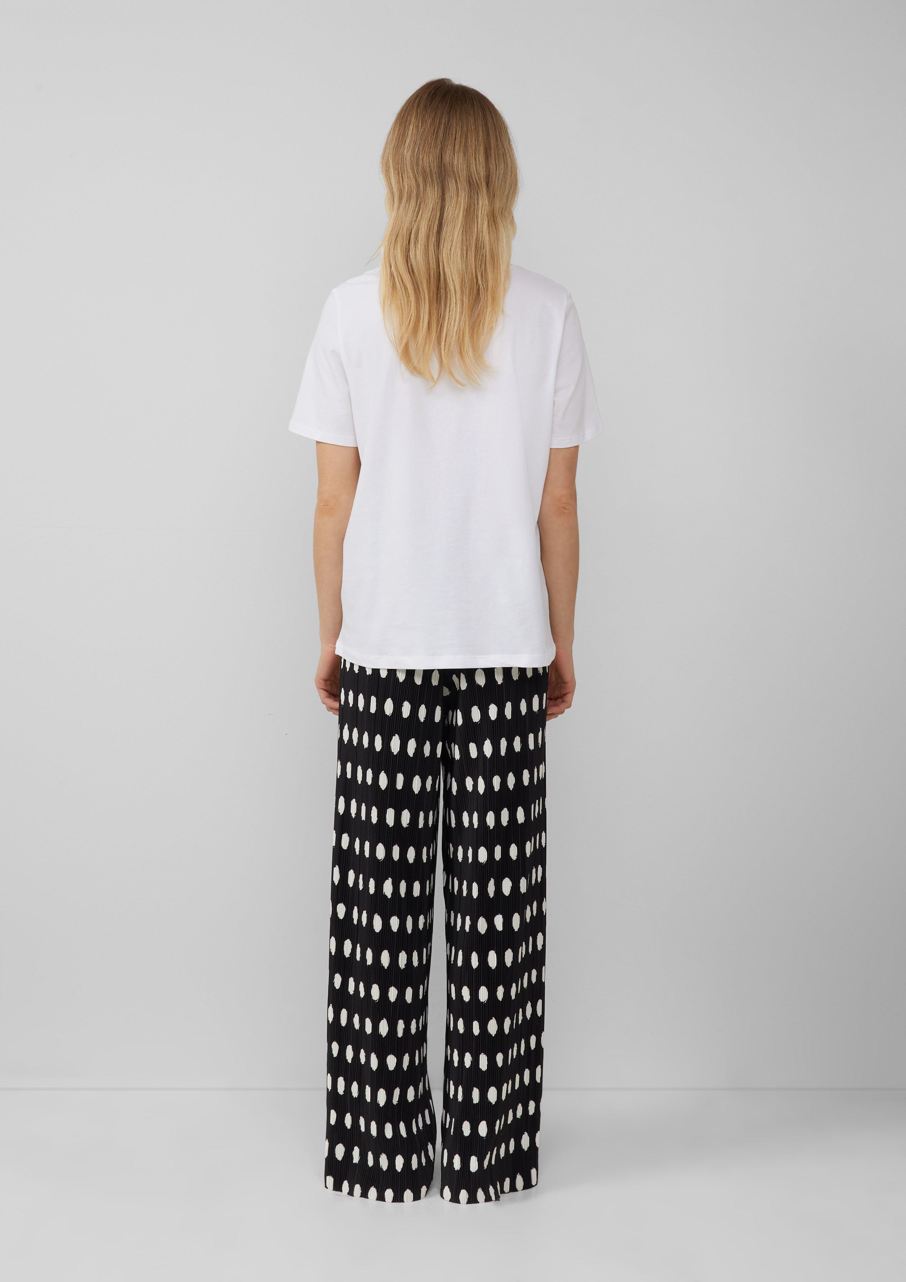 T-shirt in 01D3, 60D5, 01D2, 01D1, 50D4 & 01D0