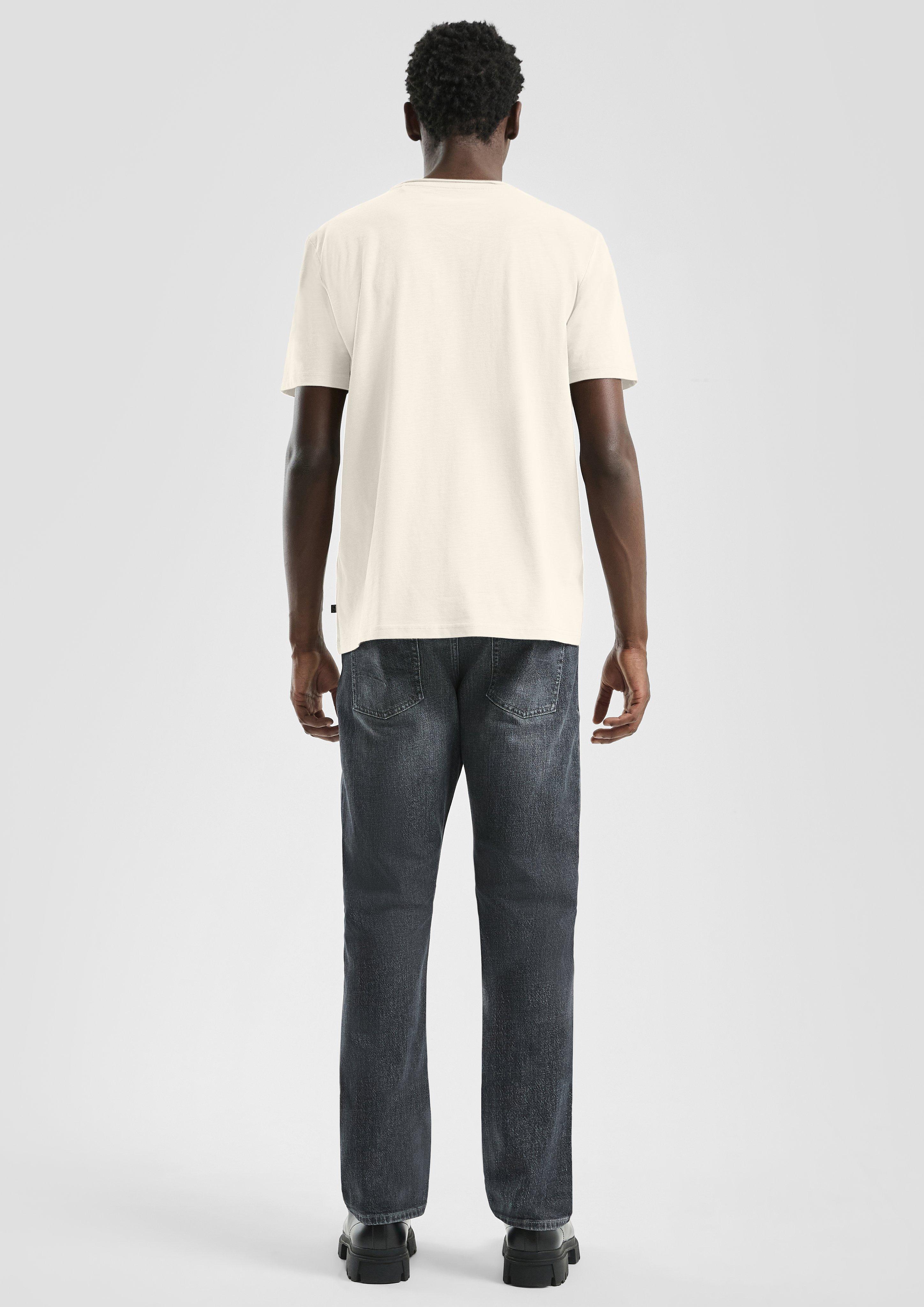 T-shirt in 0300 & 9505