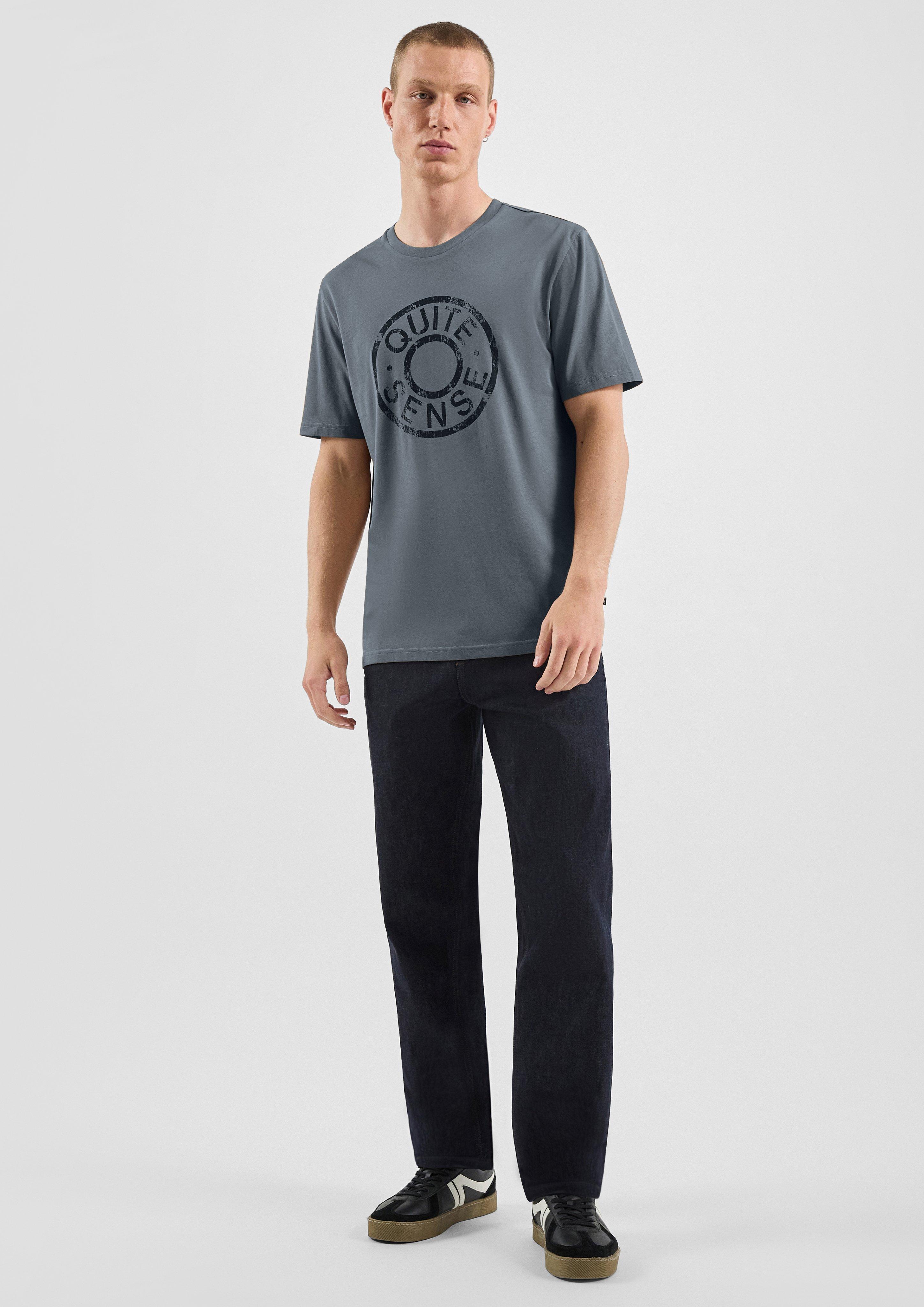 T-shirt in 55D0, 03D0 & 86D0