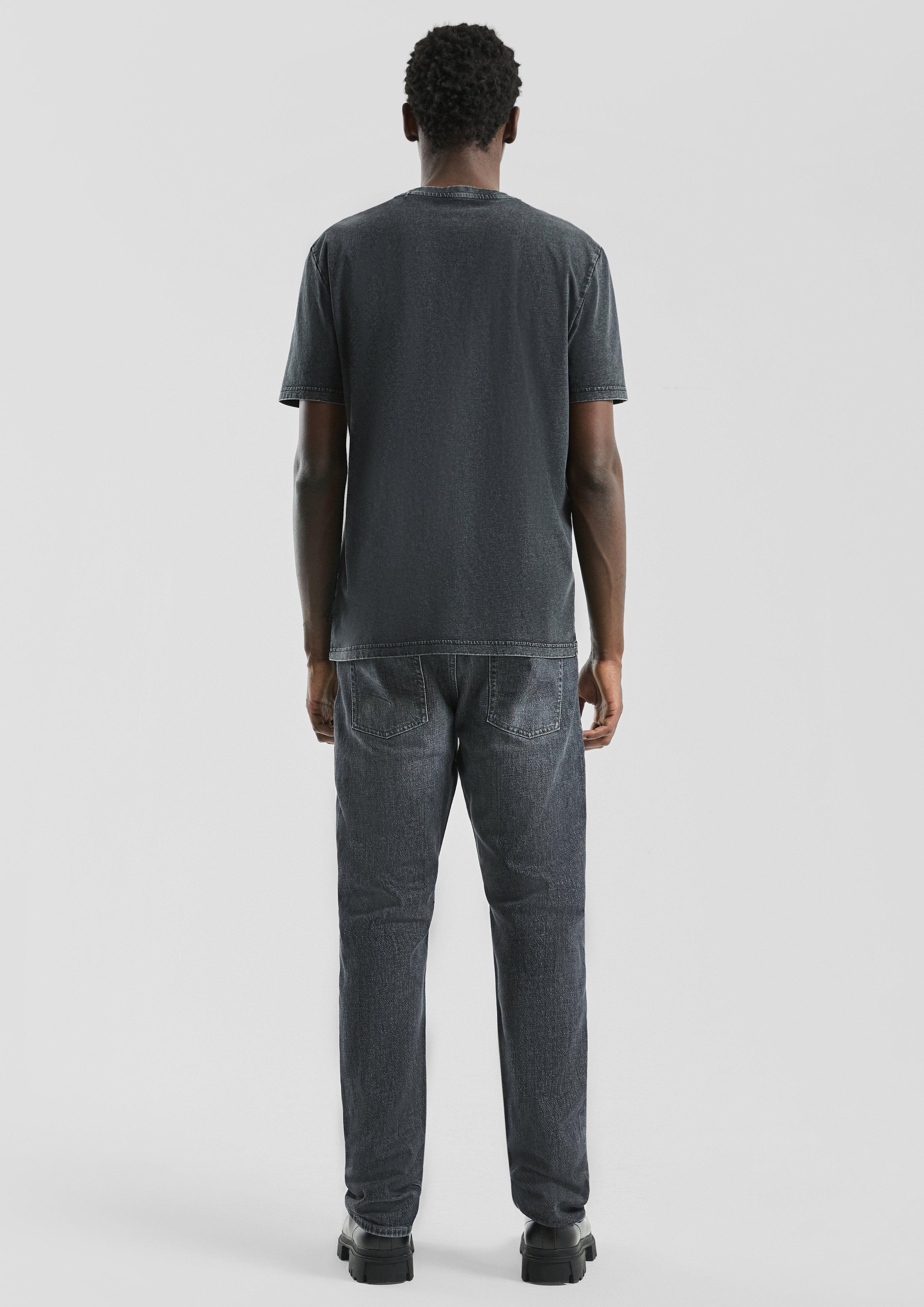 T-shirt in 99D0 & 55D0