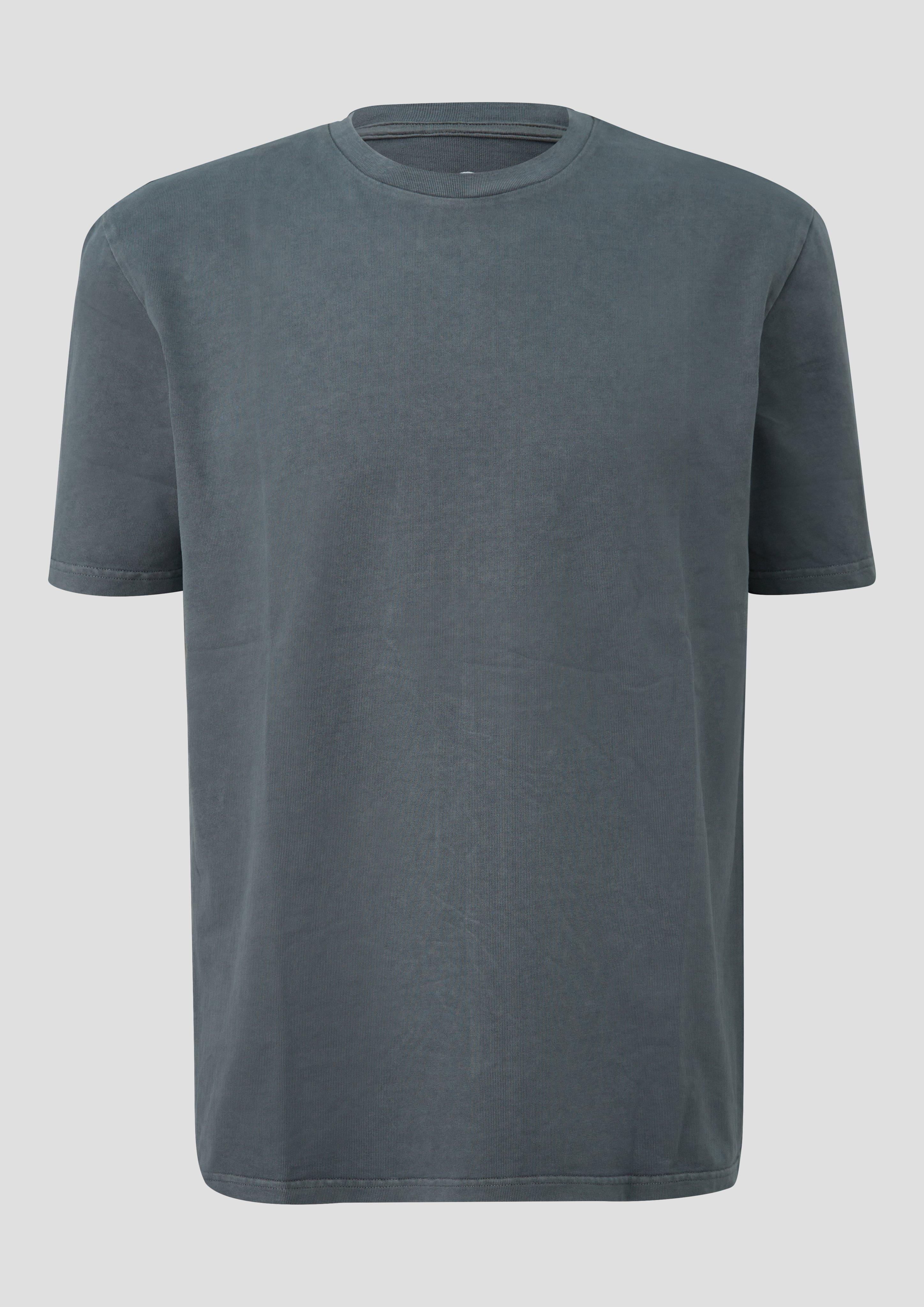 T-shirt in 5547 & 0300