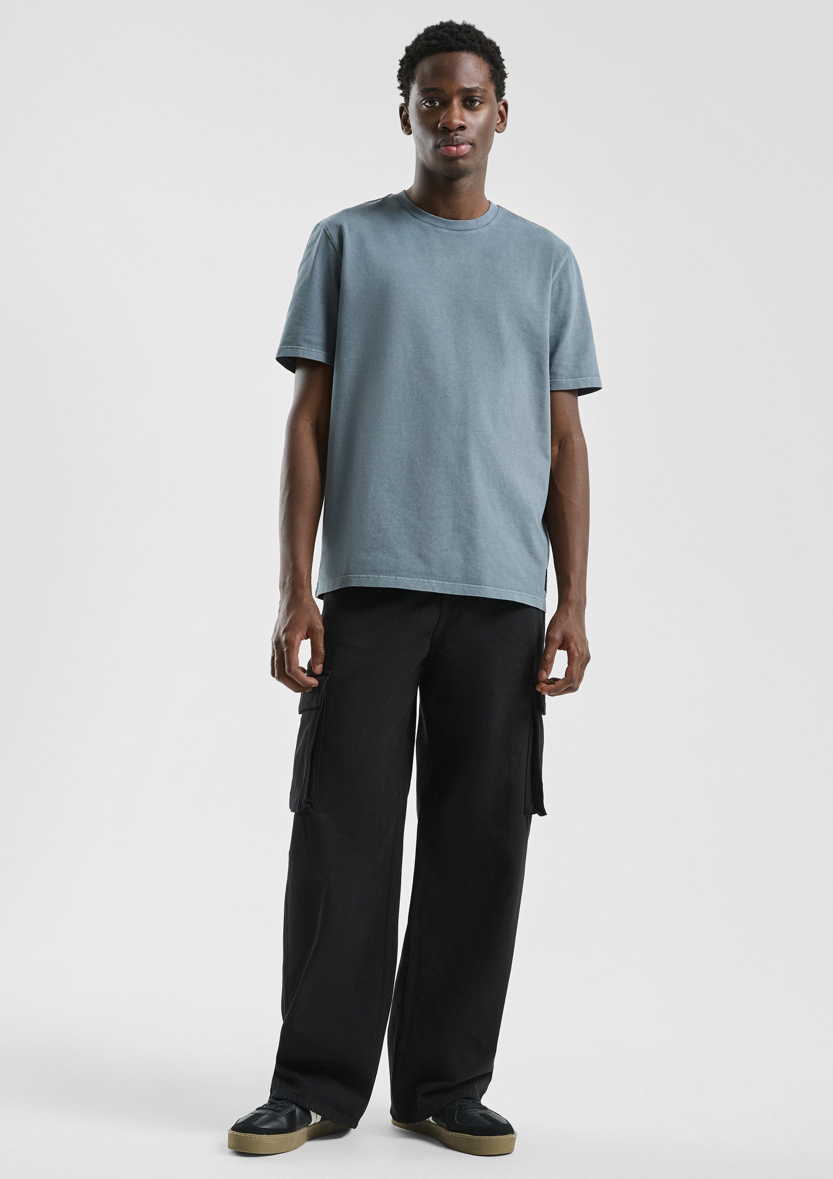 T-shirt in 5547 & 0300