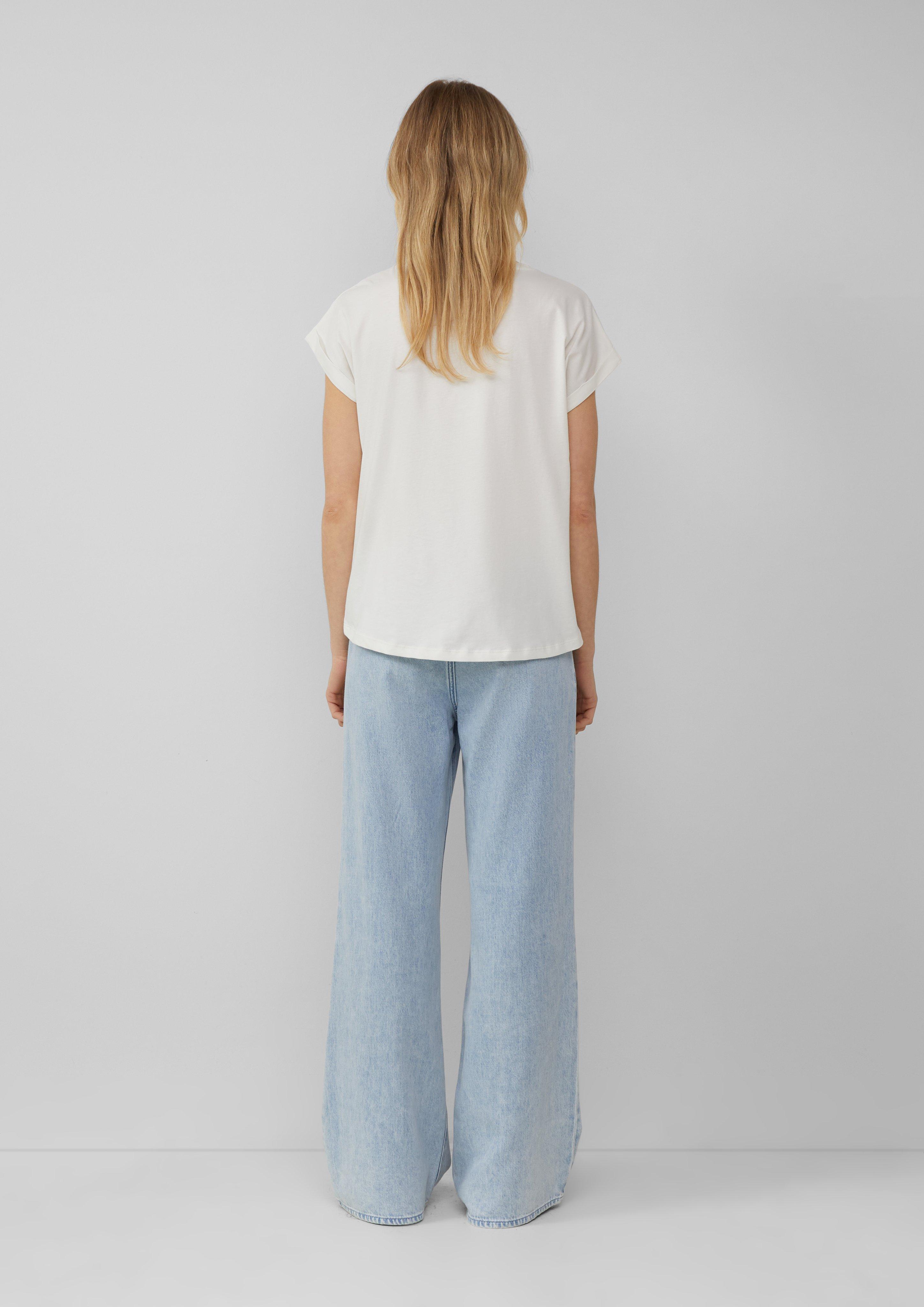 T-Shirt in 02D2, 02D0, 02D1, 41D0, 50D1 & 59D2