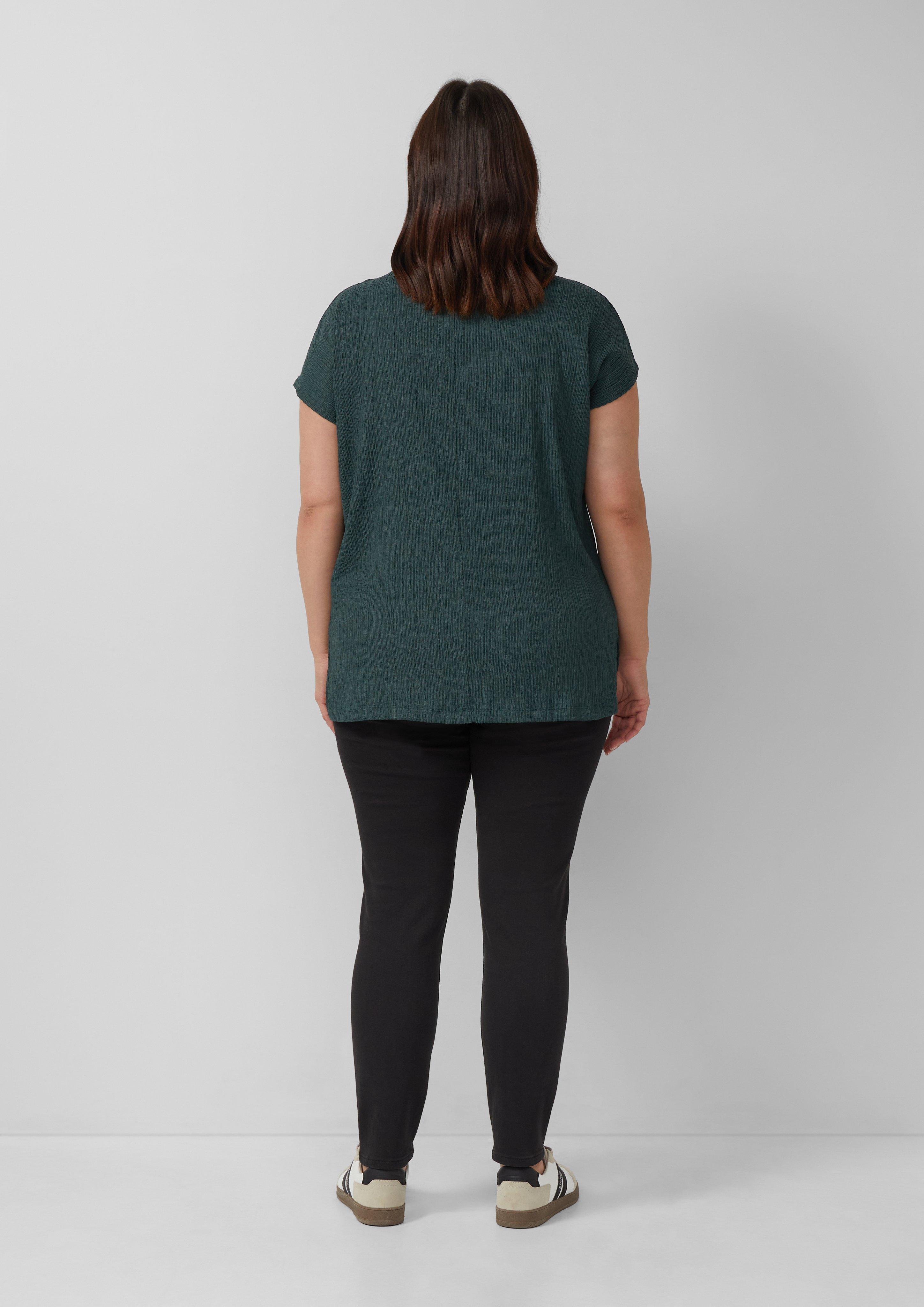 T-Shirt in 6933, 0210 & 9999