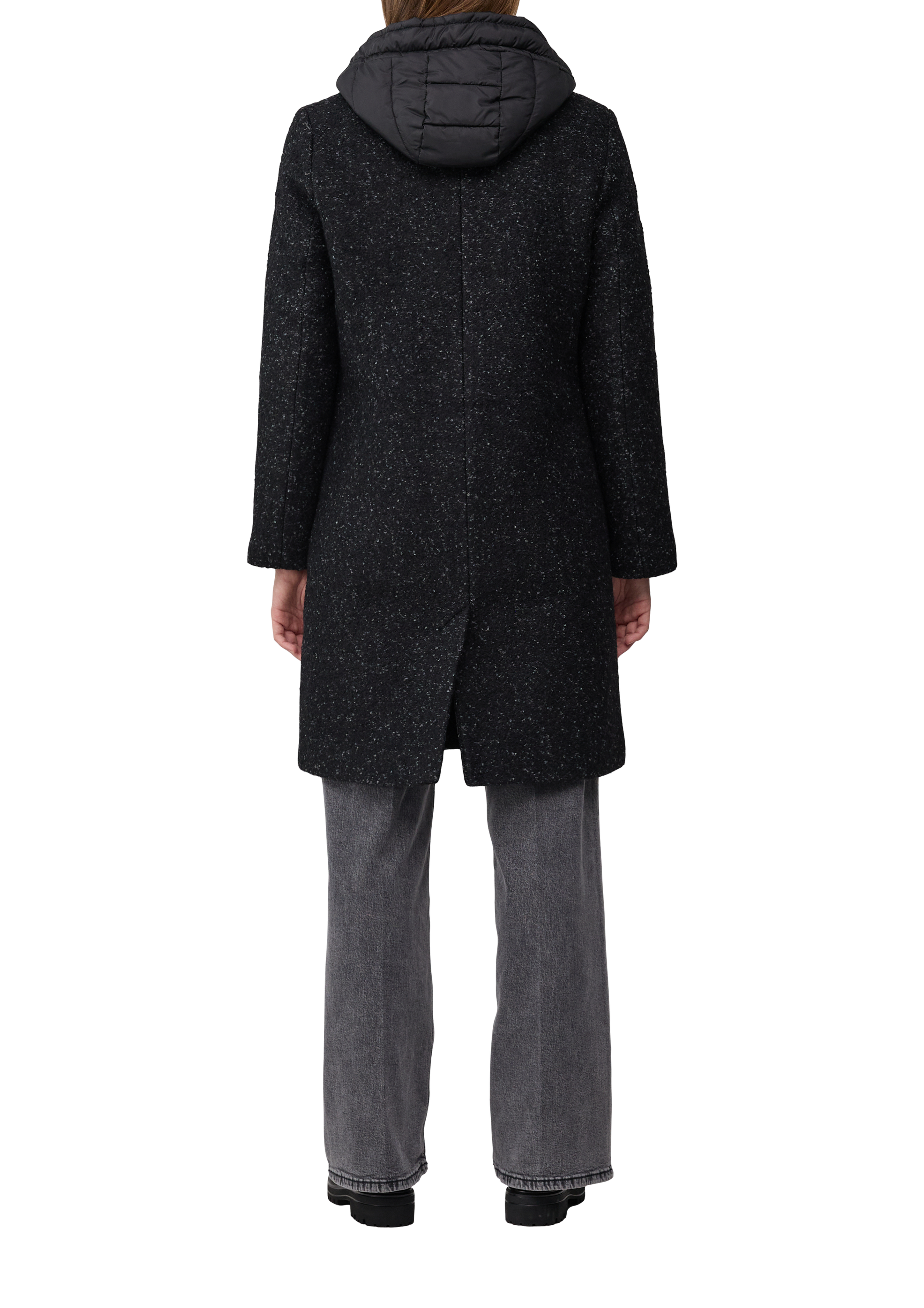 Thumbnail - Outdoor-Mantel