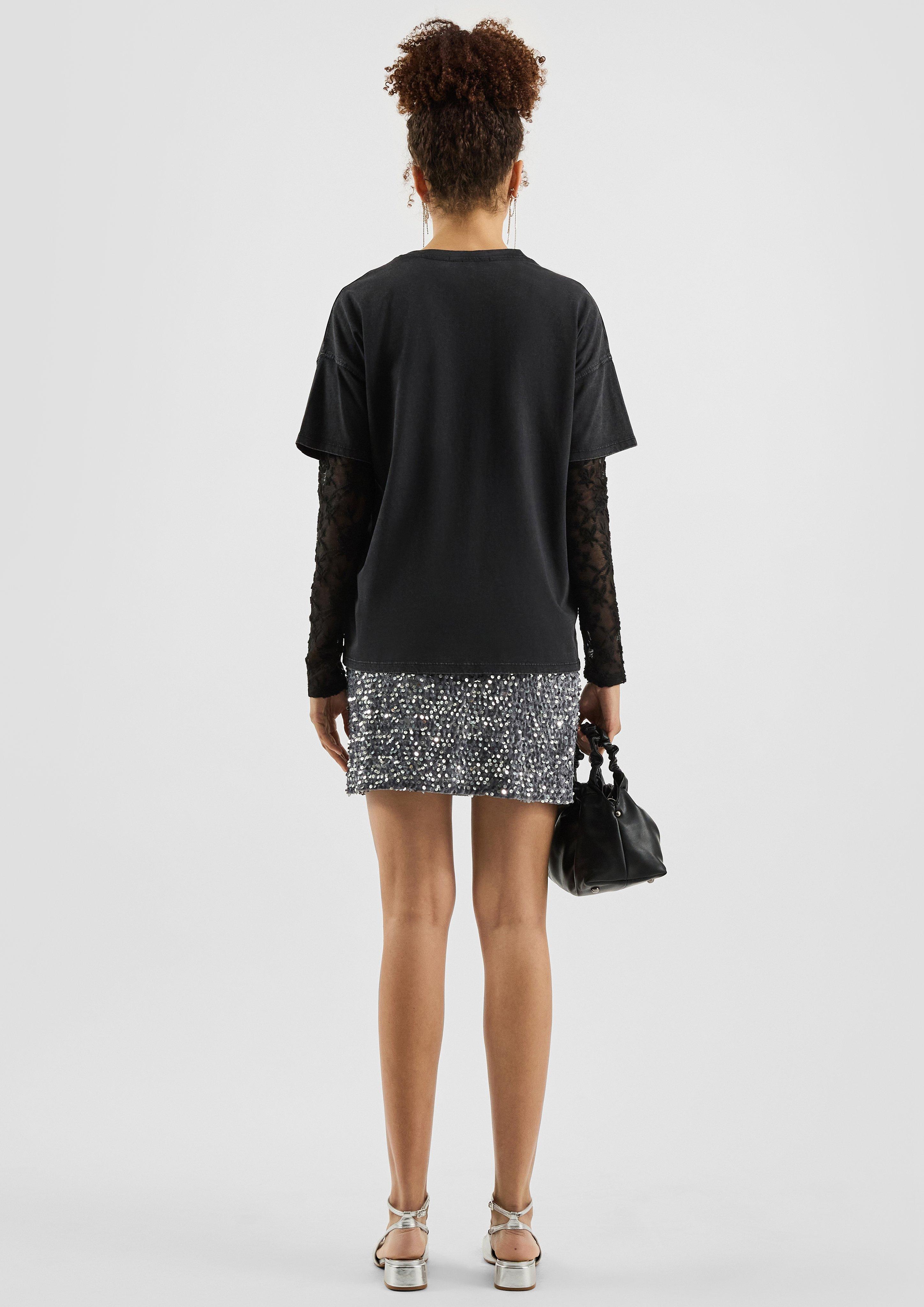 T-Shirt in 99D0 & 49D1