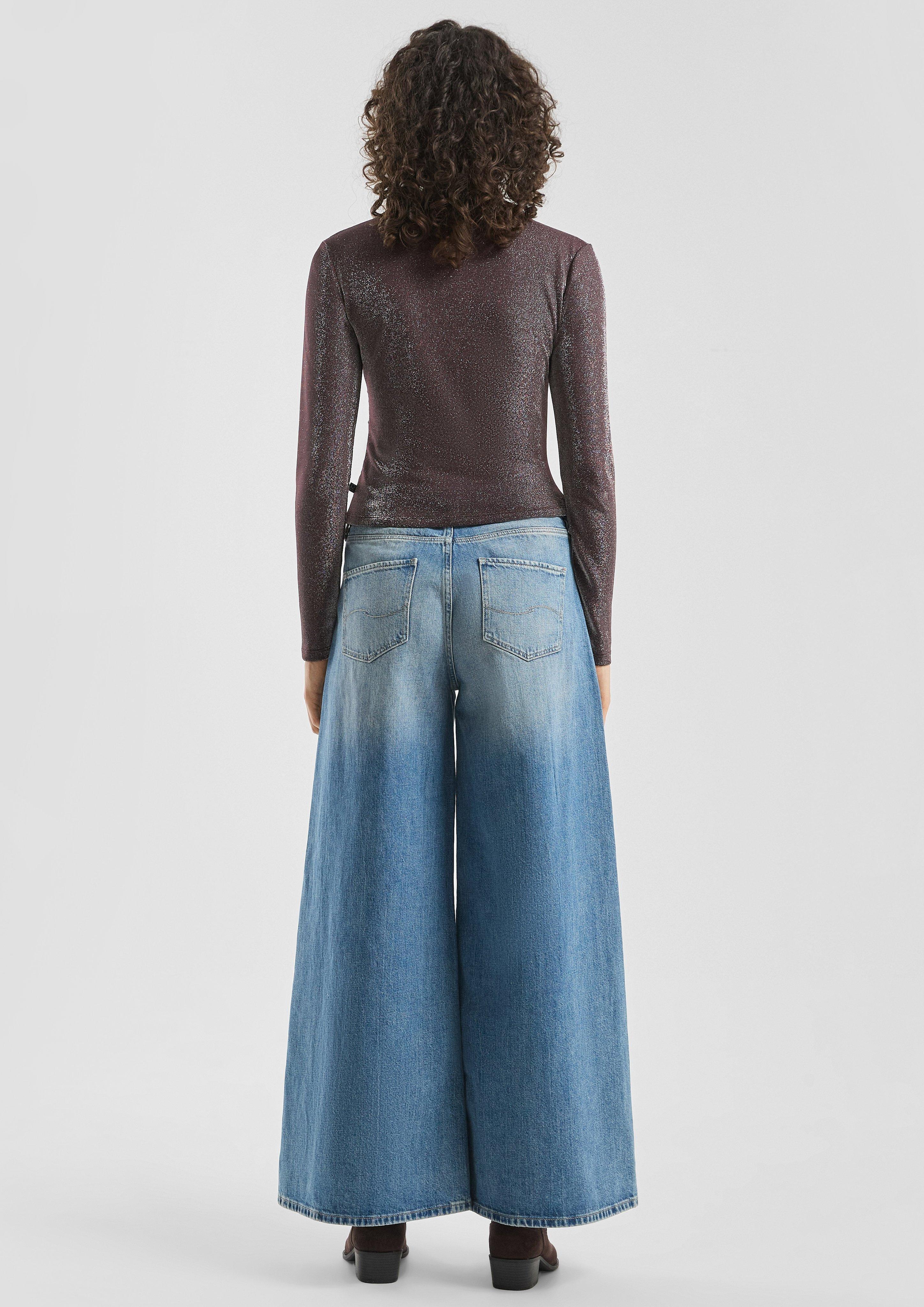 T-Shirt in 4925 & 9999