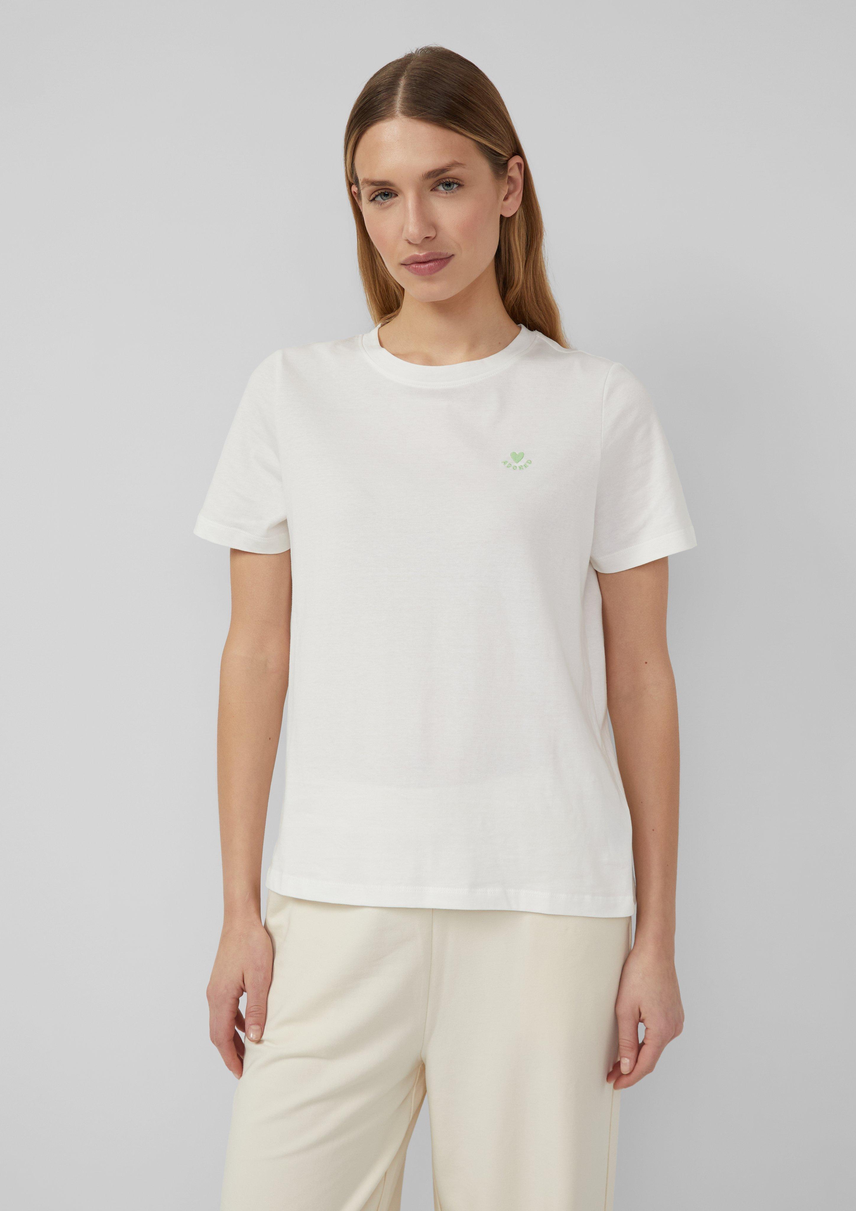 T-Shirt in 02D0 & 99D0