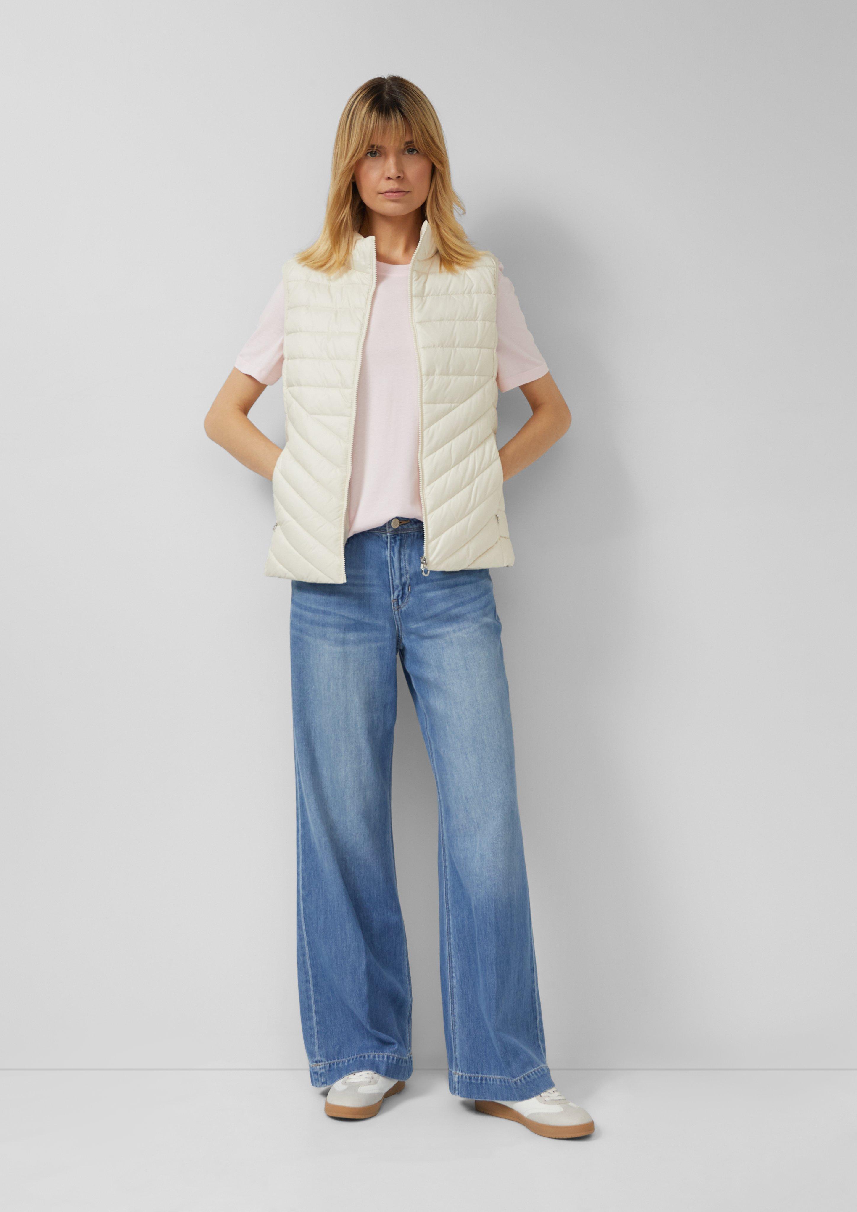 T-Shirt in 41D0 & 99D0