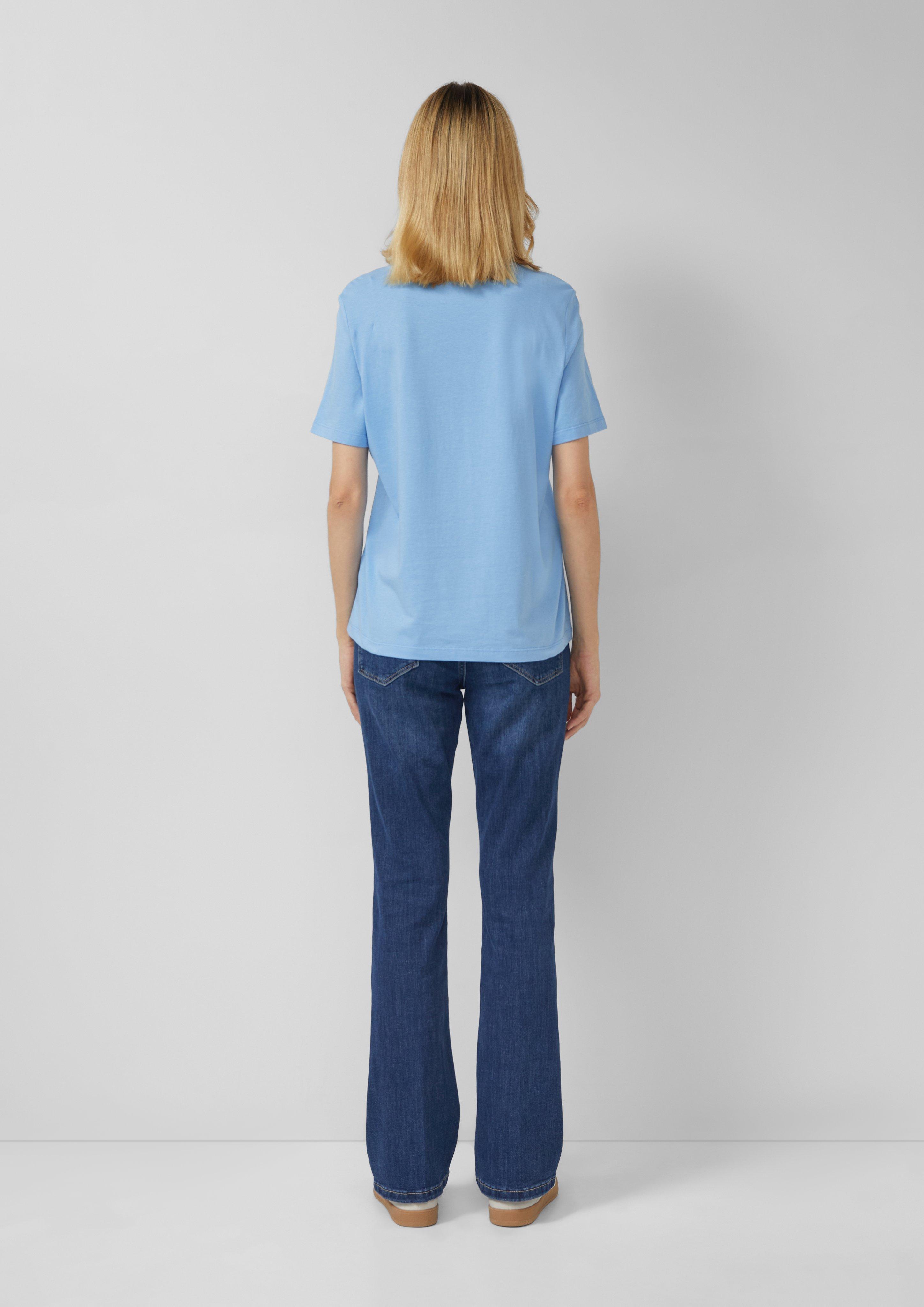 T-Shirt in 51D0 & 99D0