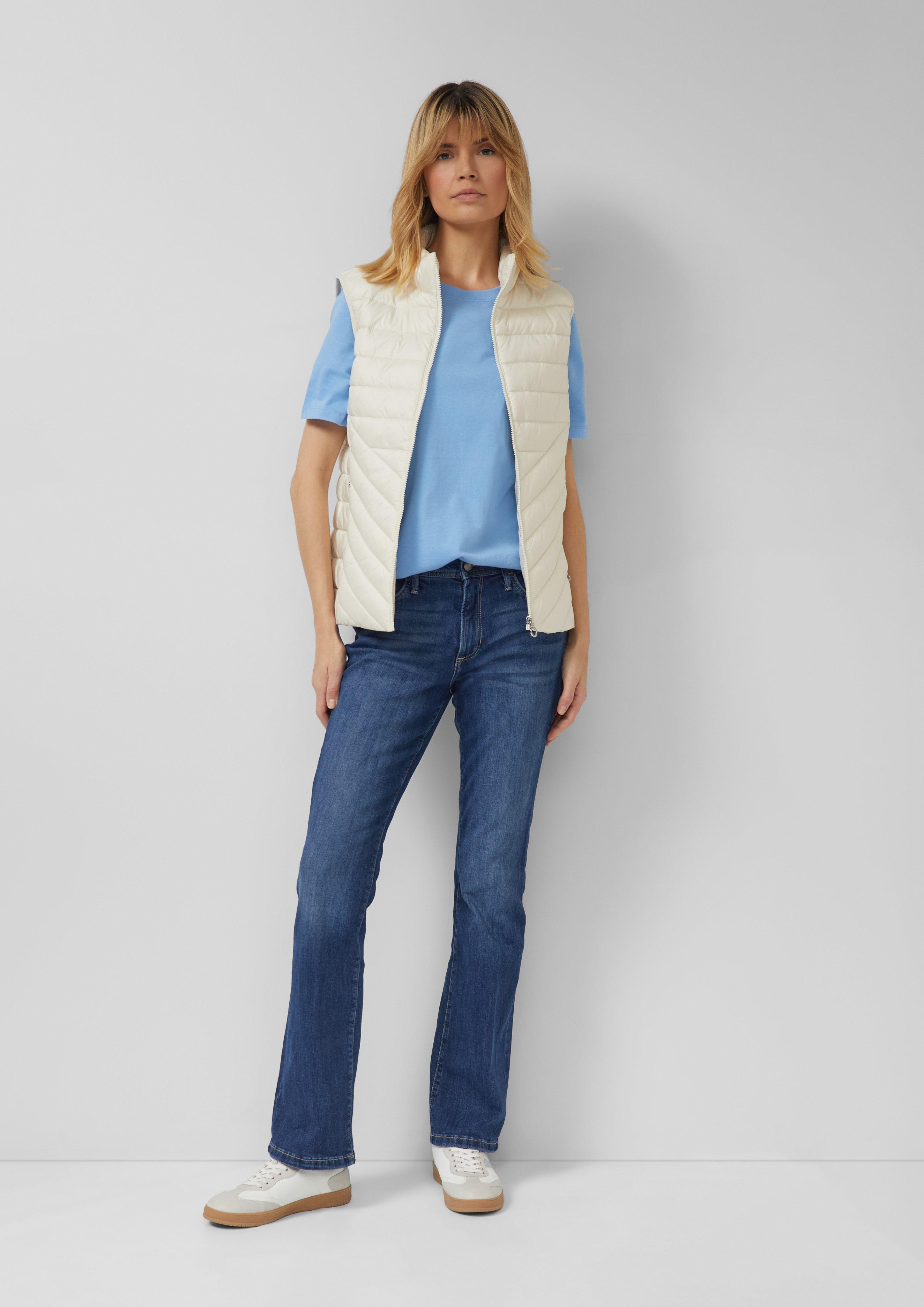 T-Shirt in 51D0 & 99D0