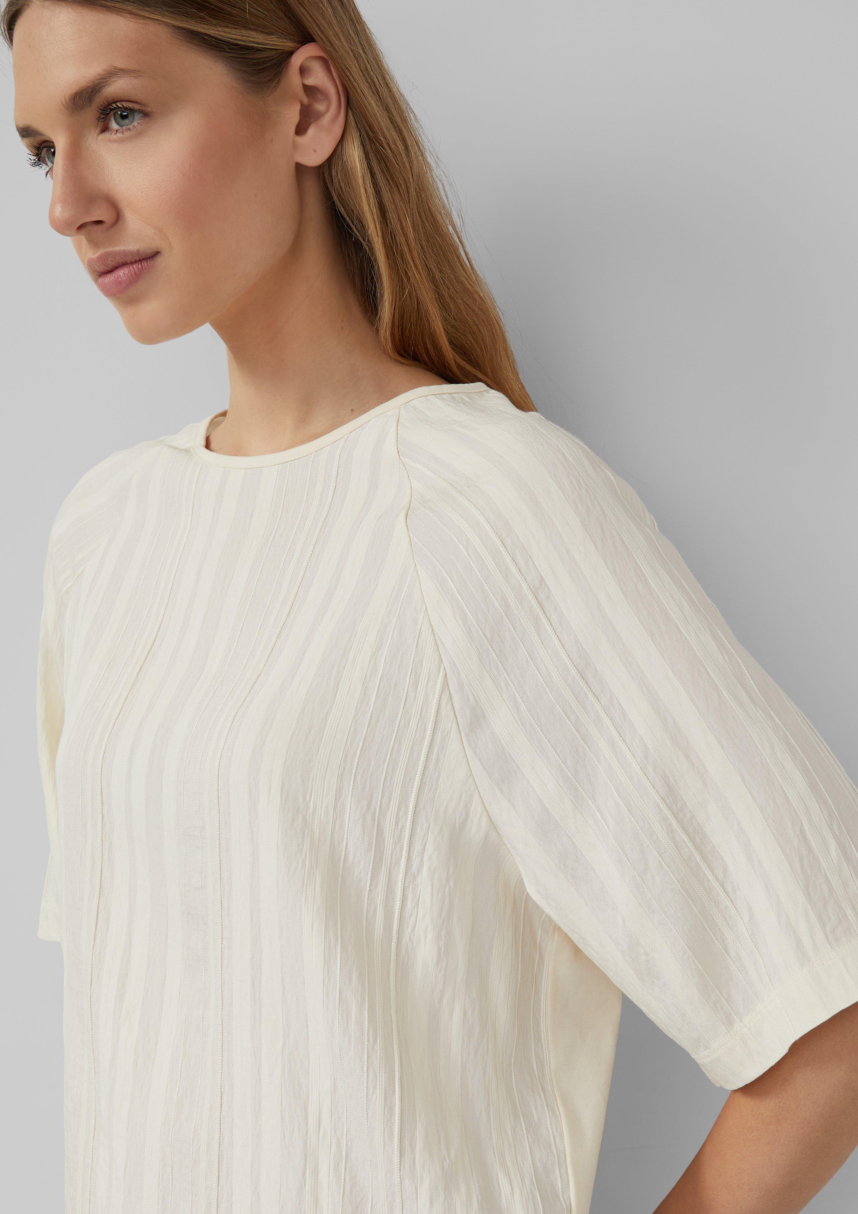 T-Shirt in 8000, 5141 & 5527