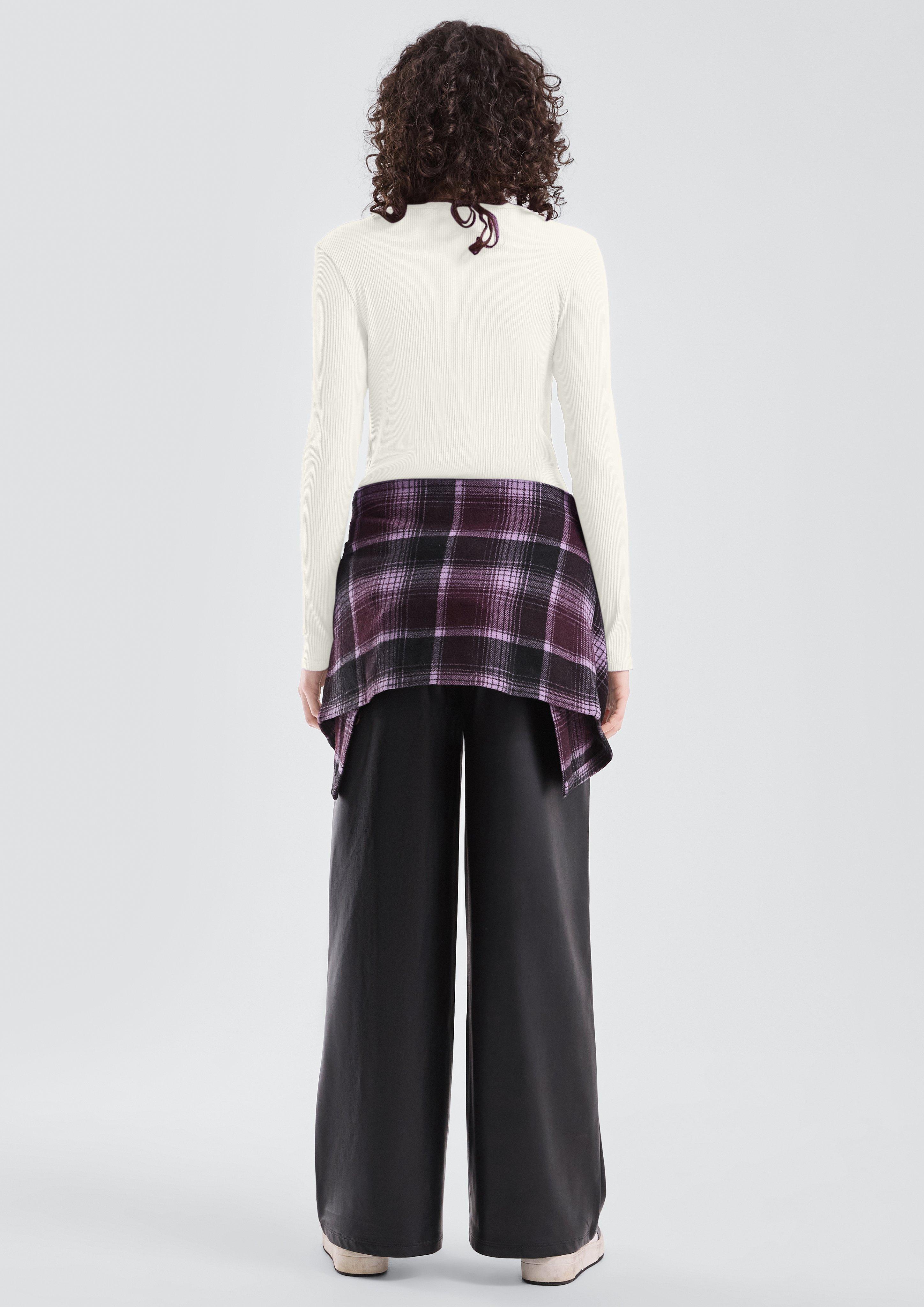 T-shirt in 0200, 9999 & 4672