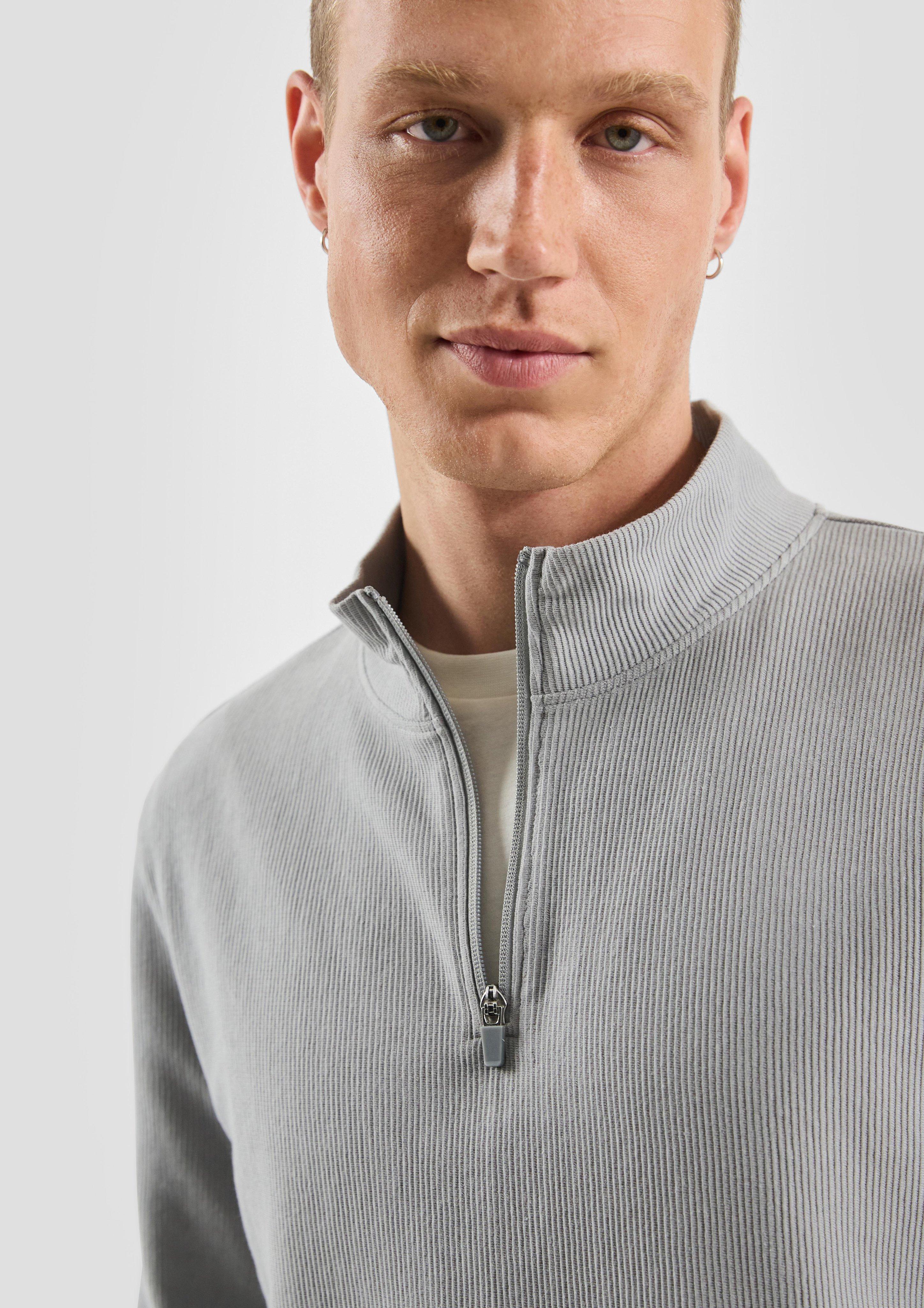 T-shirt in 9505 & 9999