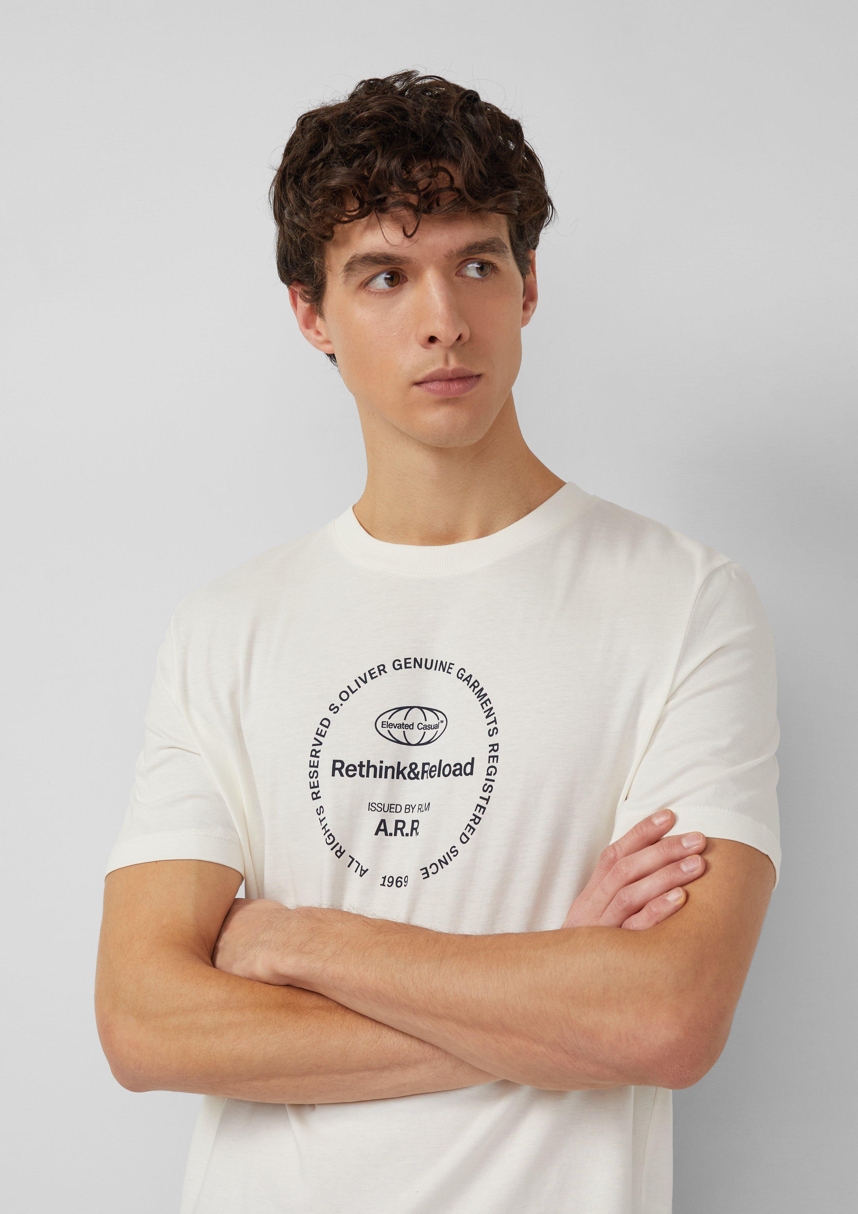 T-shirt in 02D1, 66D2, 66D1, 79D2, 79D1, 59D1, 59D2, 02D2, 61D1, 62D2 & 62D1