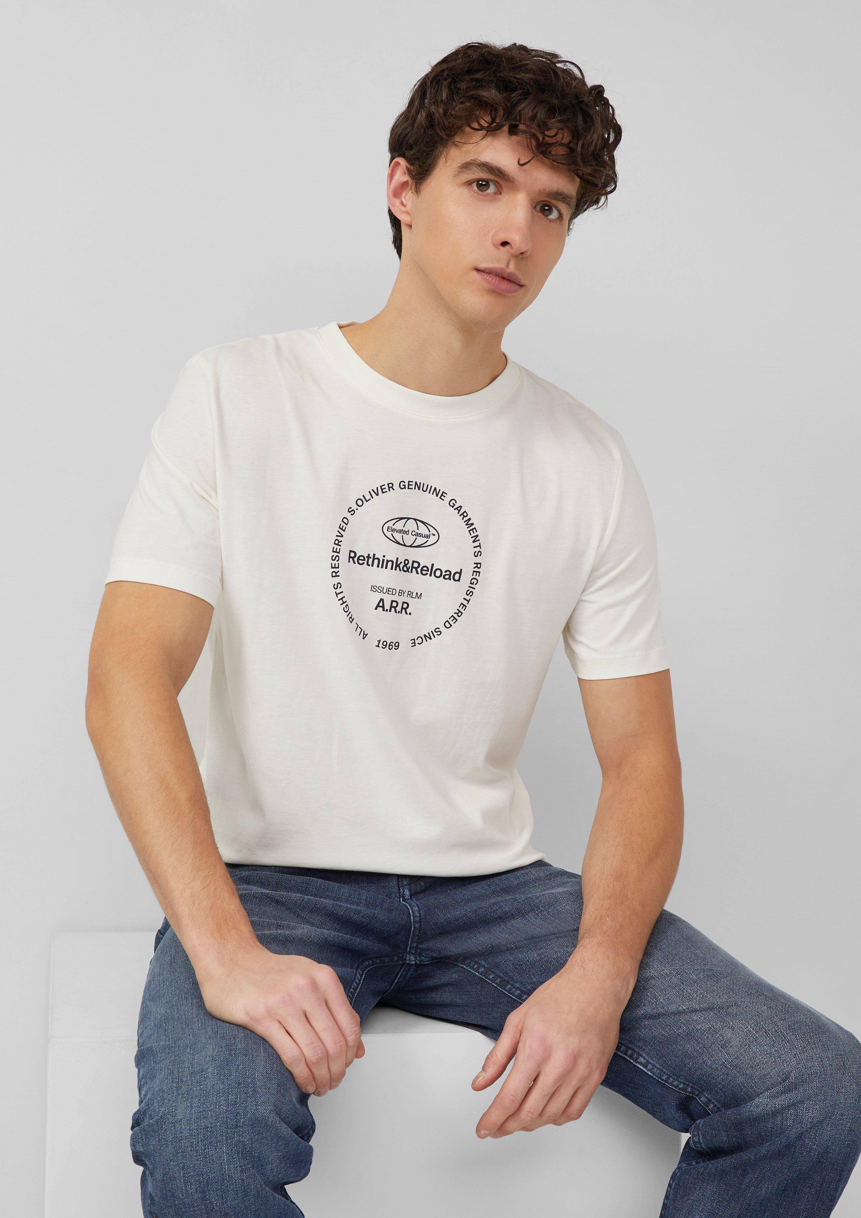 T-shirt in 02D1, 66D2, 66D1, 79D2, 79D1, 59D1, 59D2, 02D2, 61D1, 62D2 & 62D1