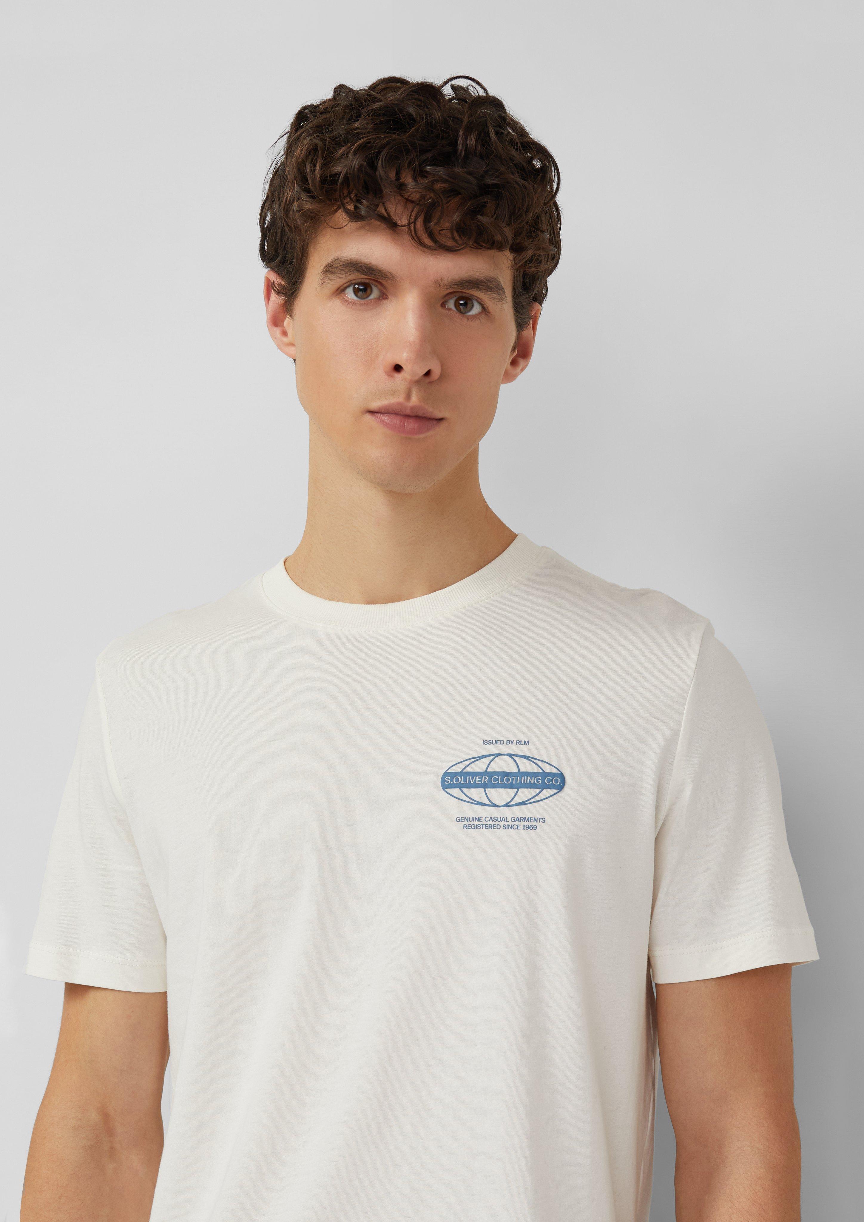 T-shirt in 02D2, 66D2, 66D1, 79D2, 79D1, 59D1, 59D2, 61D1, 62D2 & 62D1