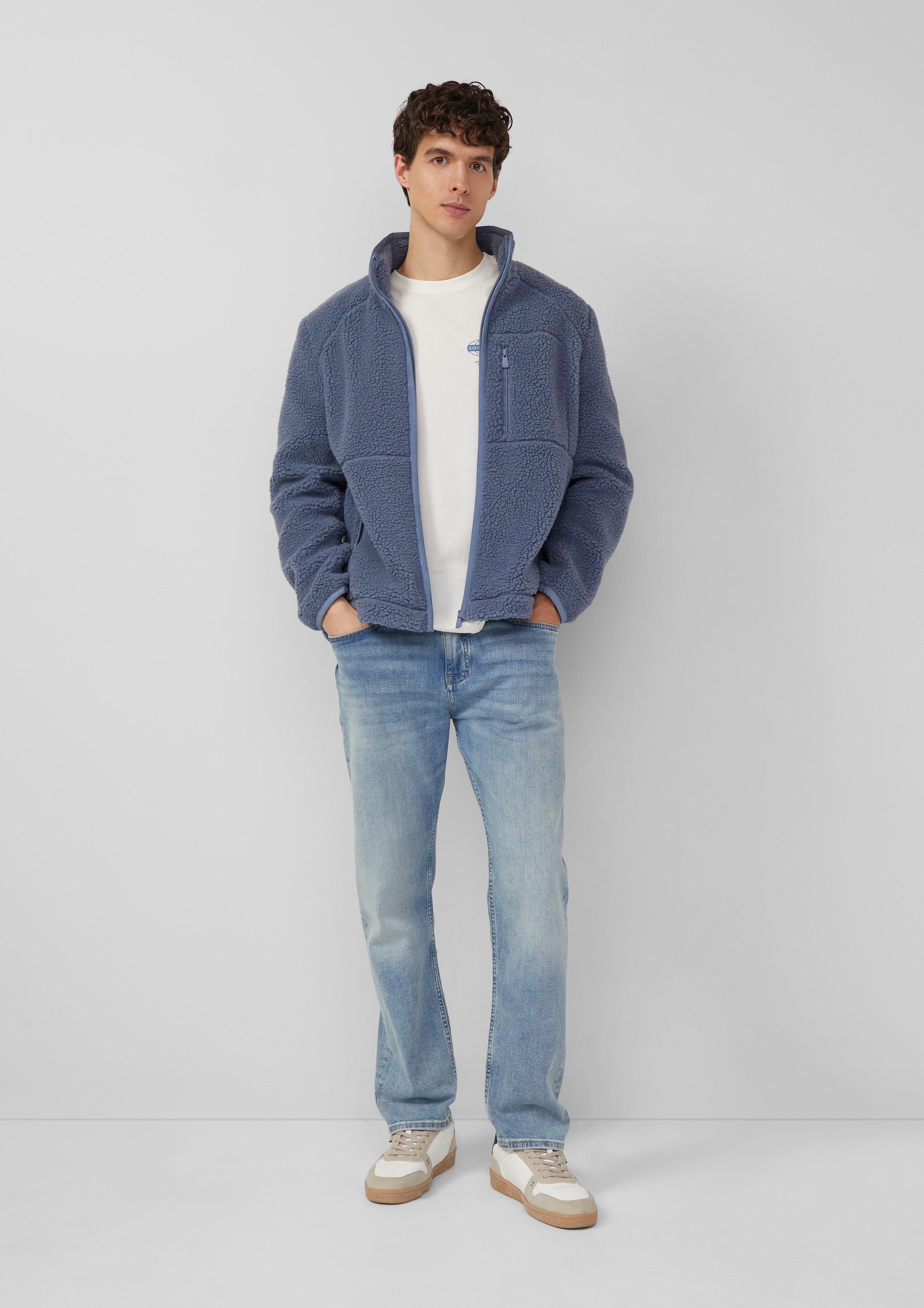 T-shirt in 02D2, 66D2, 66D1, 79D2, 79D1, 59D1, 59D2, 61D1, 62D2 & 62D1