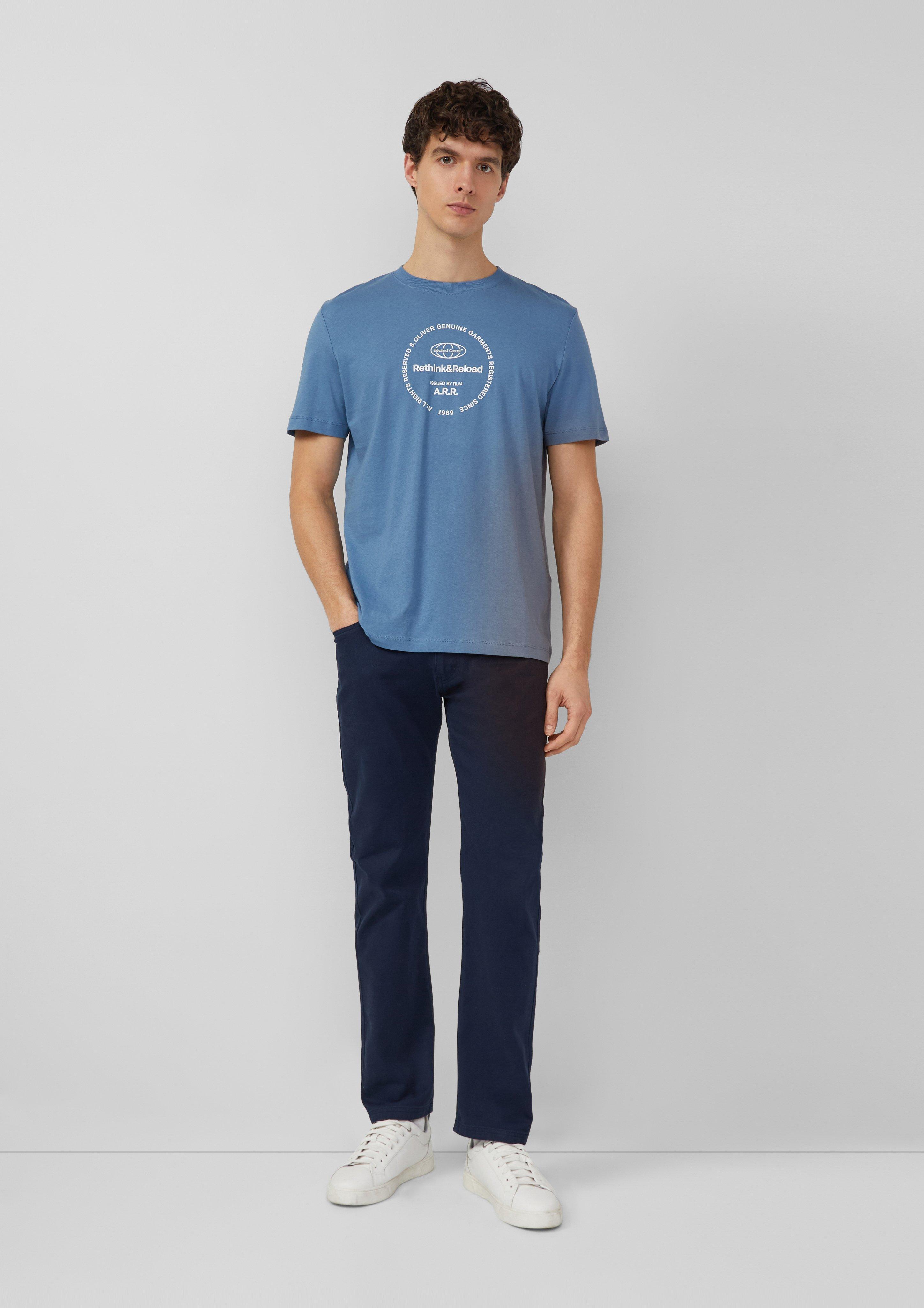 T-shirt in 62D1, 66D2, 66D1, 79D2, 79D1, 59D1, 59D2, 02D2, 61D1 & 62D2