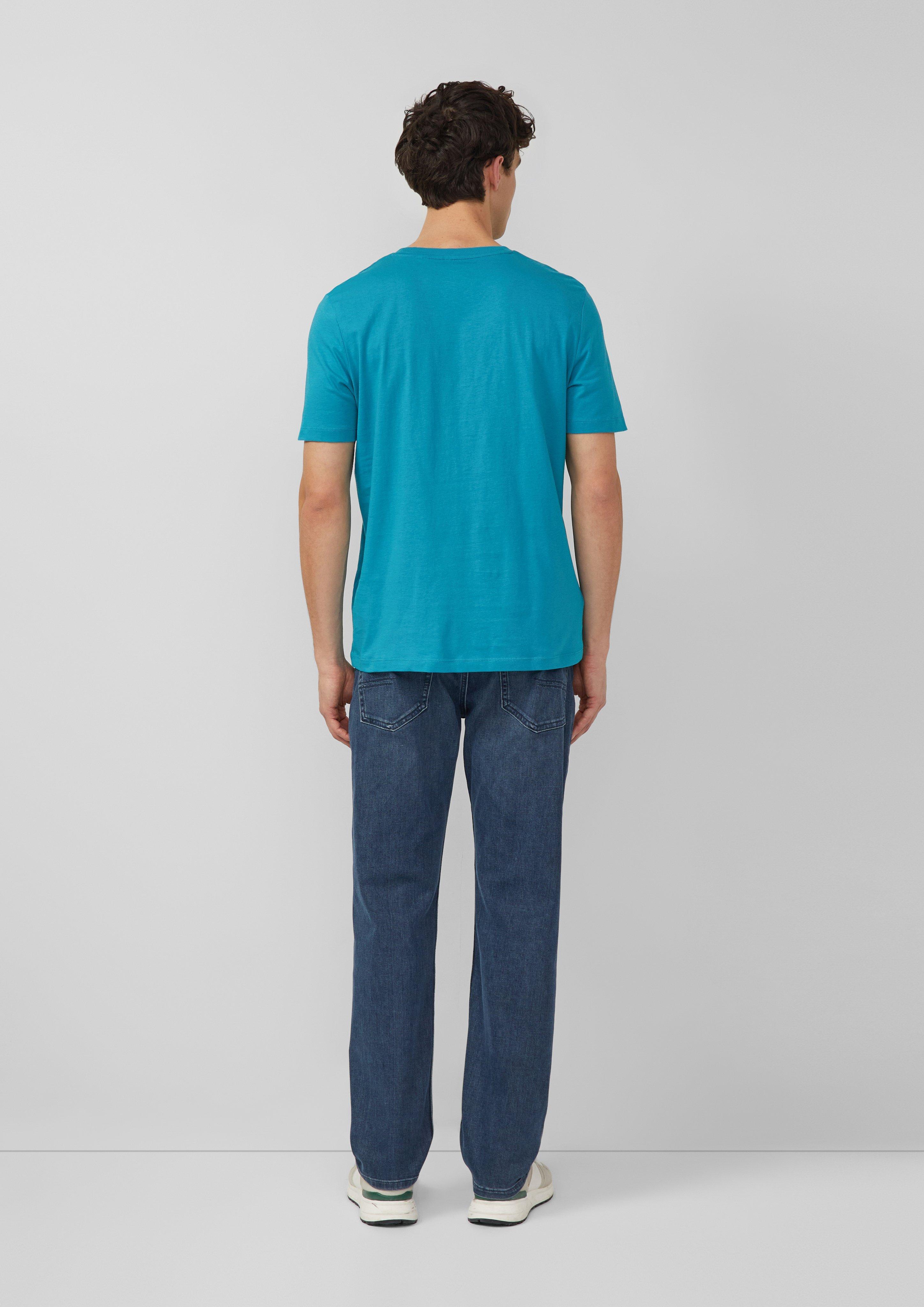 T-shirt in 66D1, 66D2, 79D2, 79D1, 59D1, 59D2, 02D2, 61D1, 62D2 & 62D1