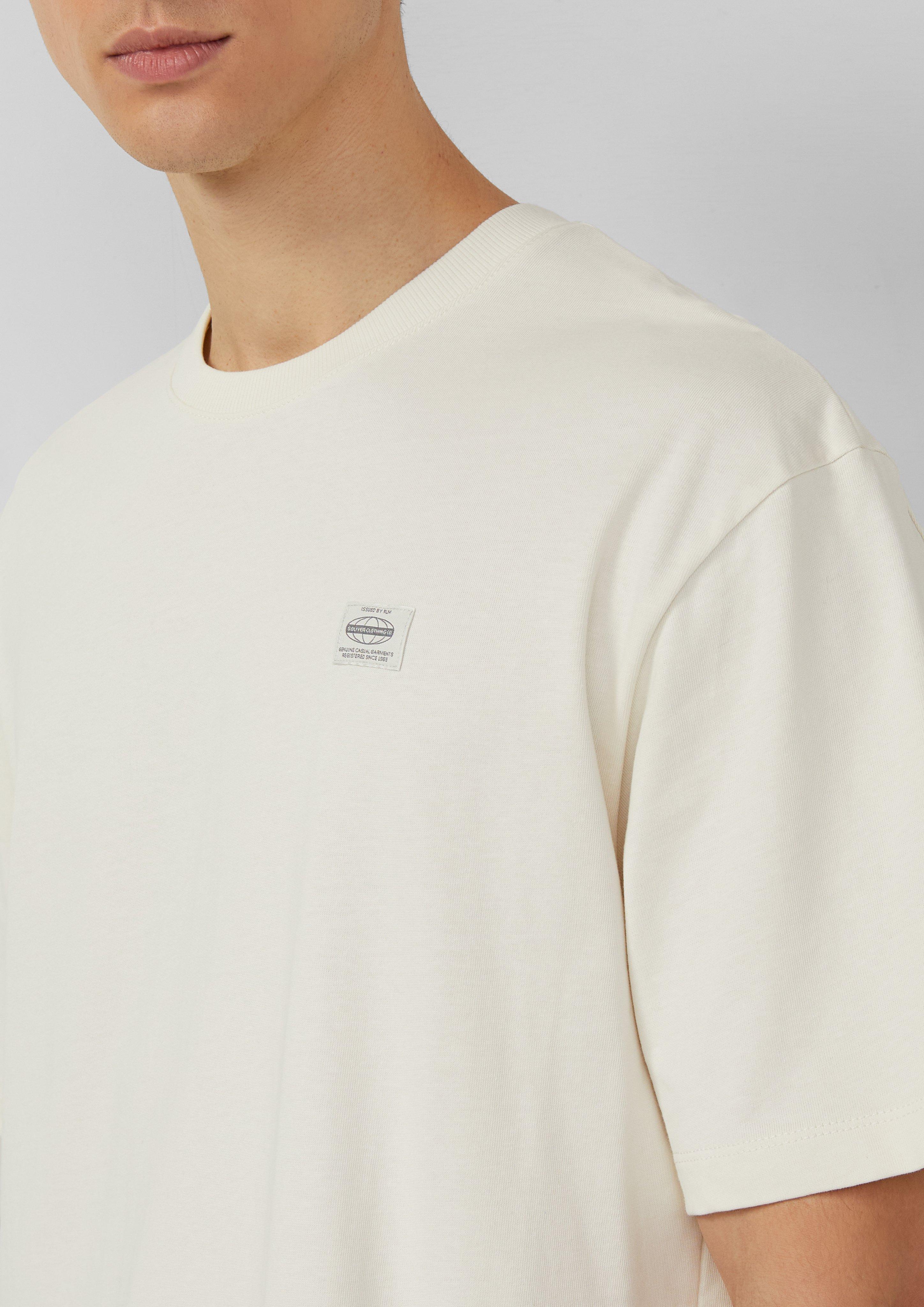 T-shirt in 0200, 6244, 7853, 6122 & 5978