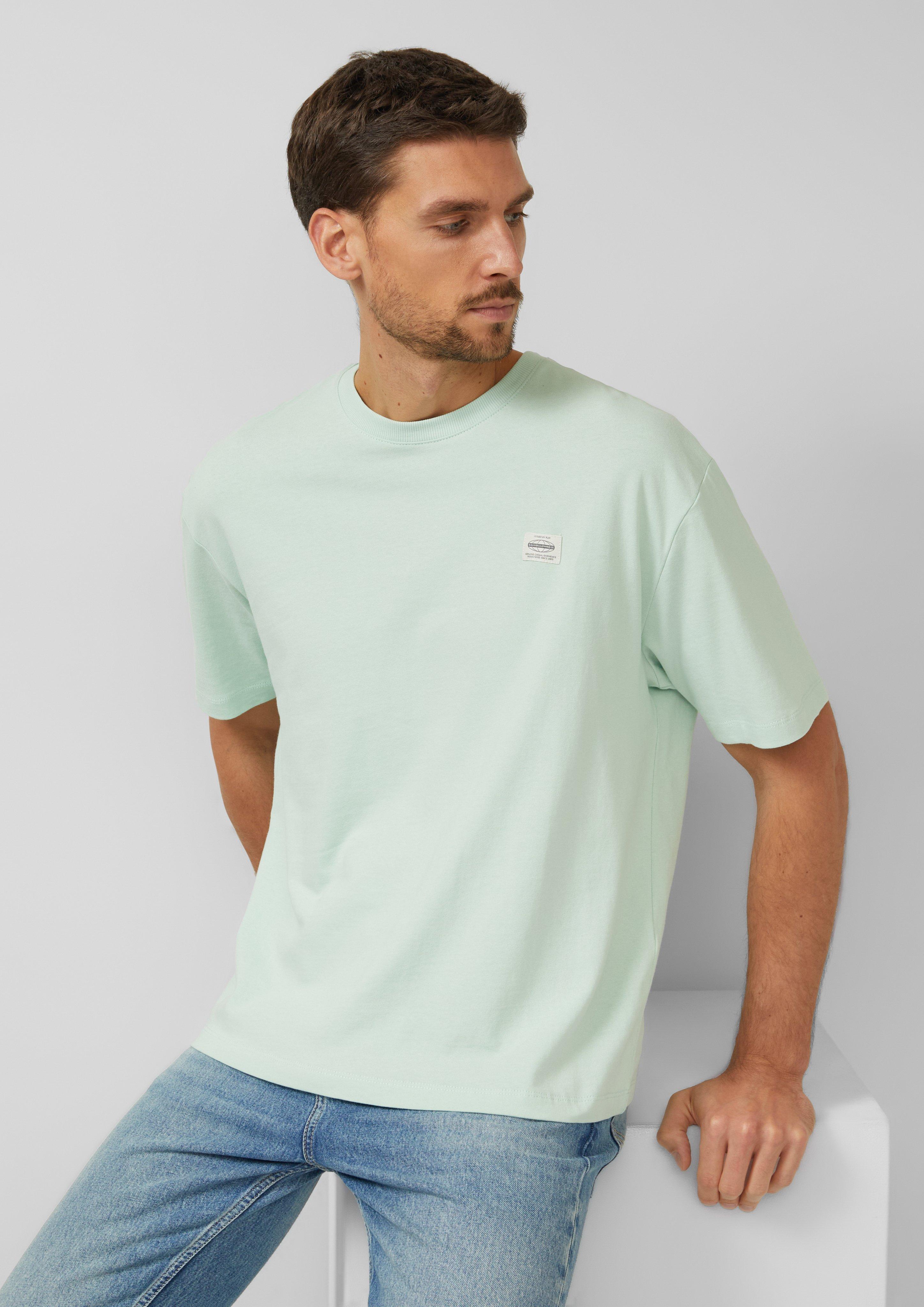 T-shirt in 6122, 6244, 7853, 5978 & 0200