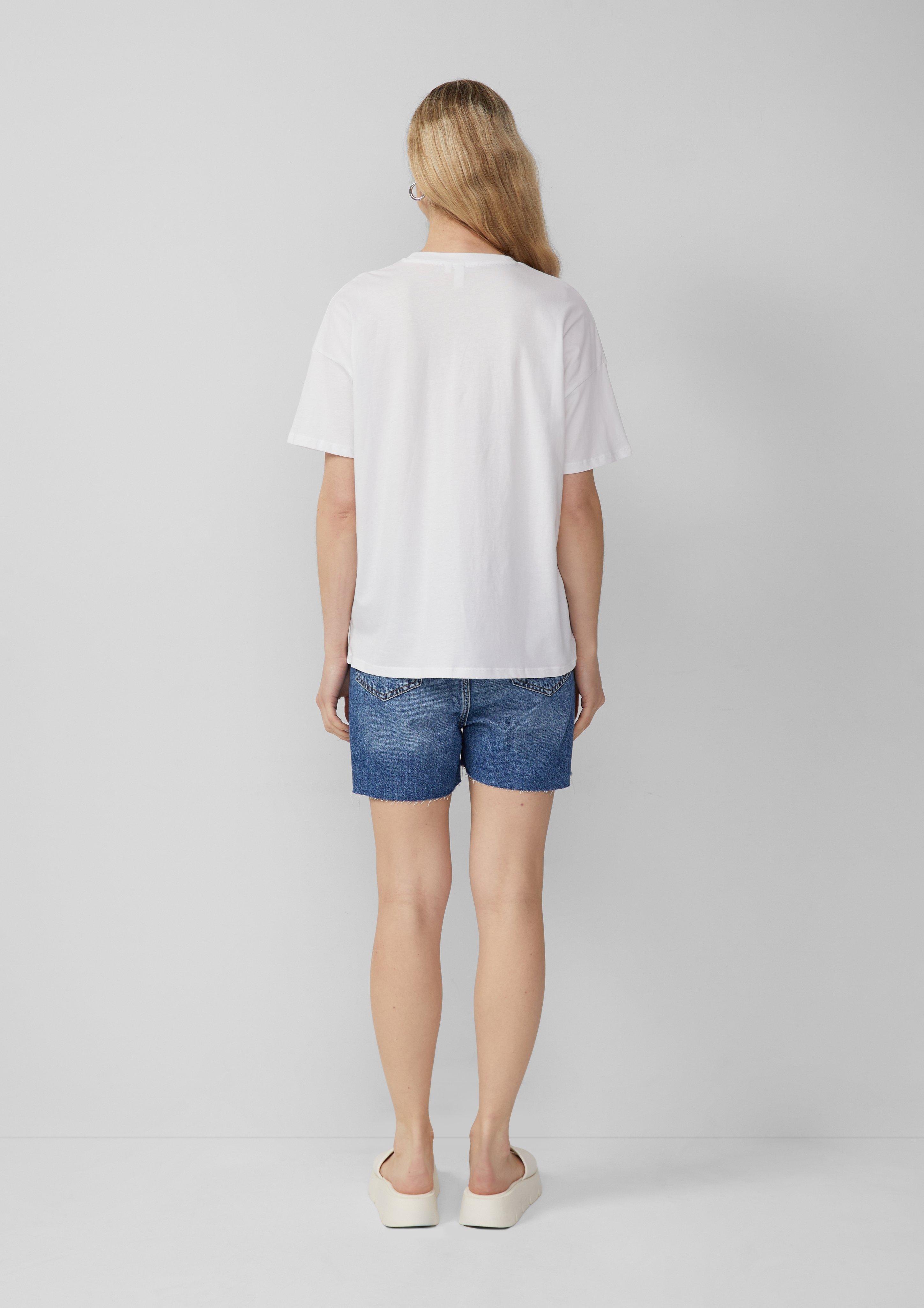 T-Shirt in 01D0 & 75D0