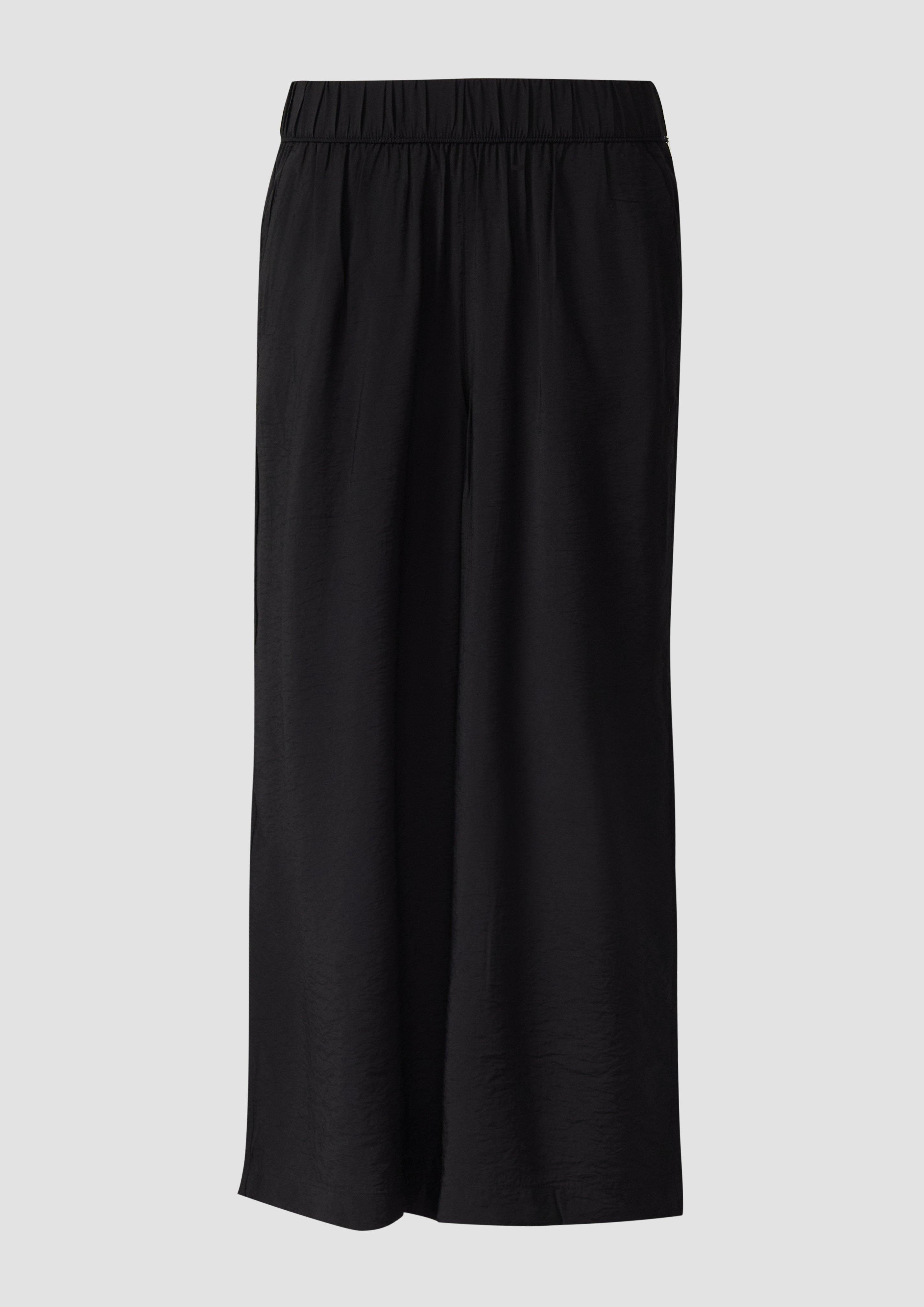 Product sibling črna