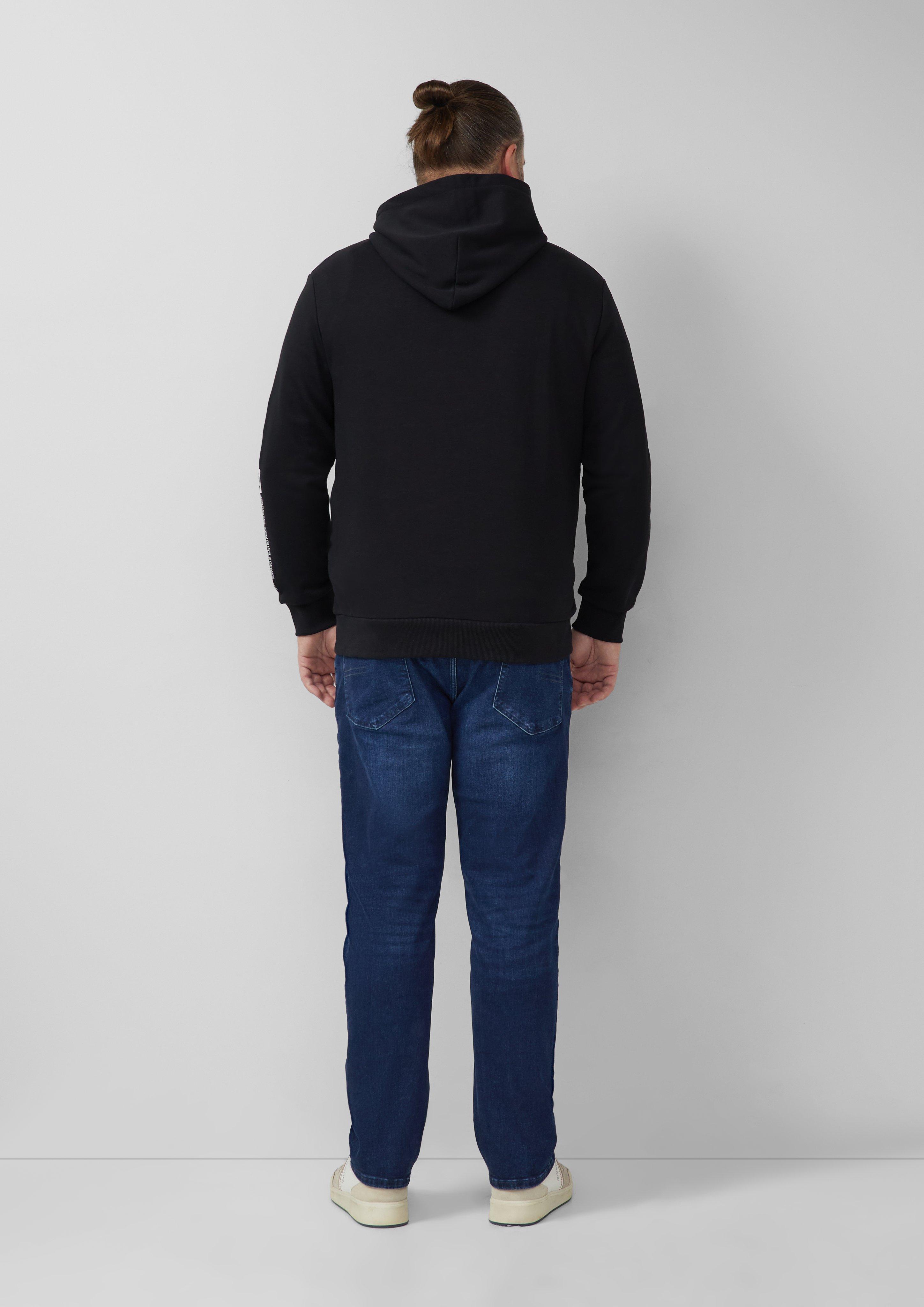 Sweatshirt in 99D3, 36D3, 90D2 & 53D1