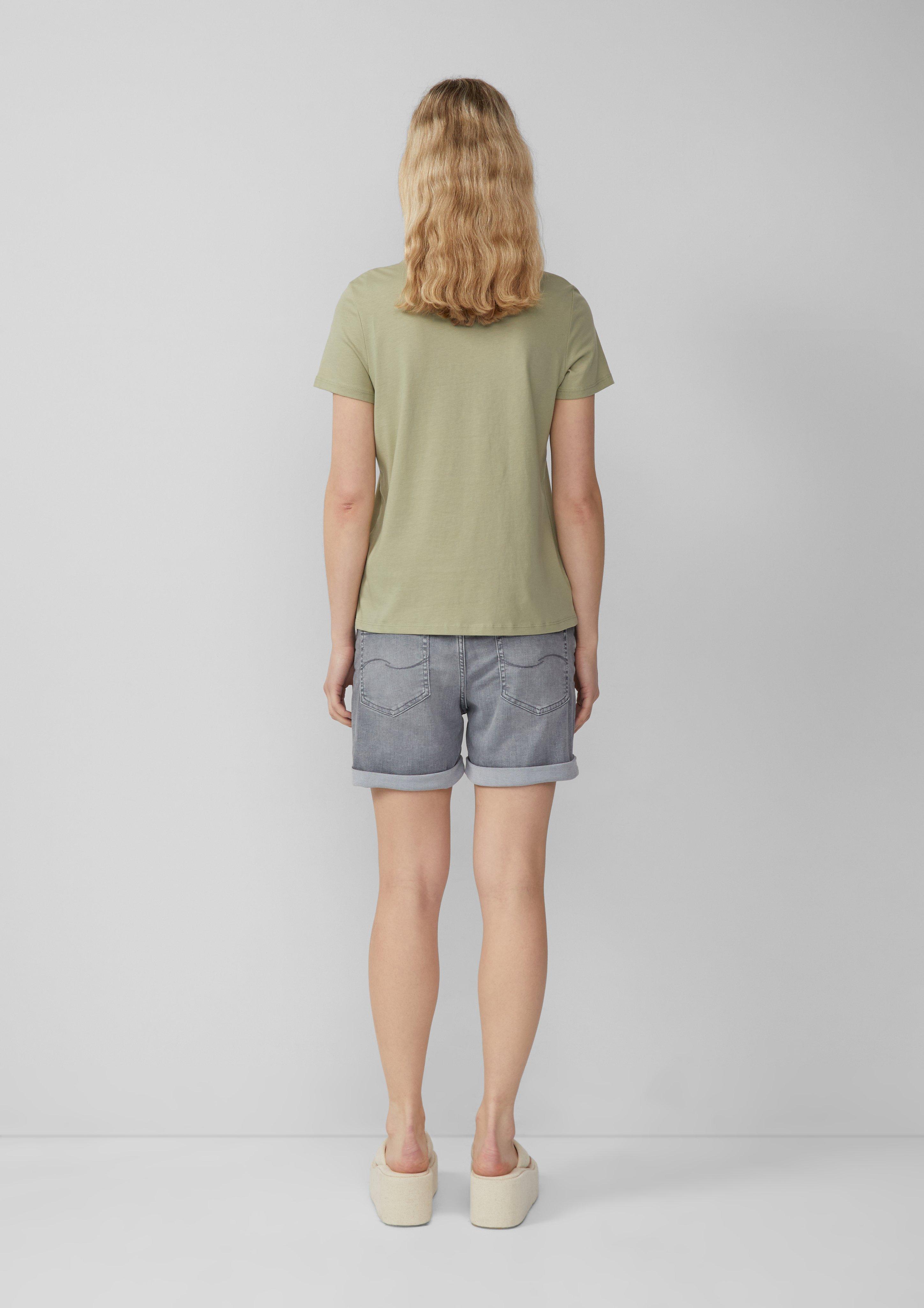 T-Shirt in 75D0 & 44D1