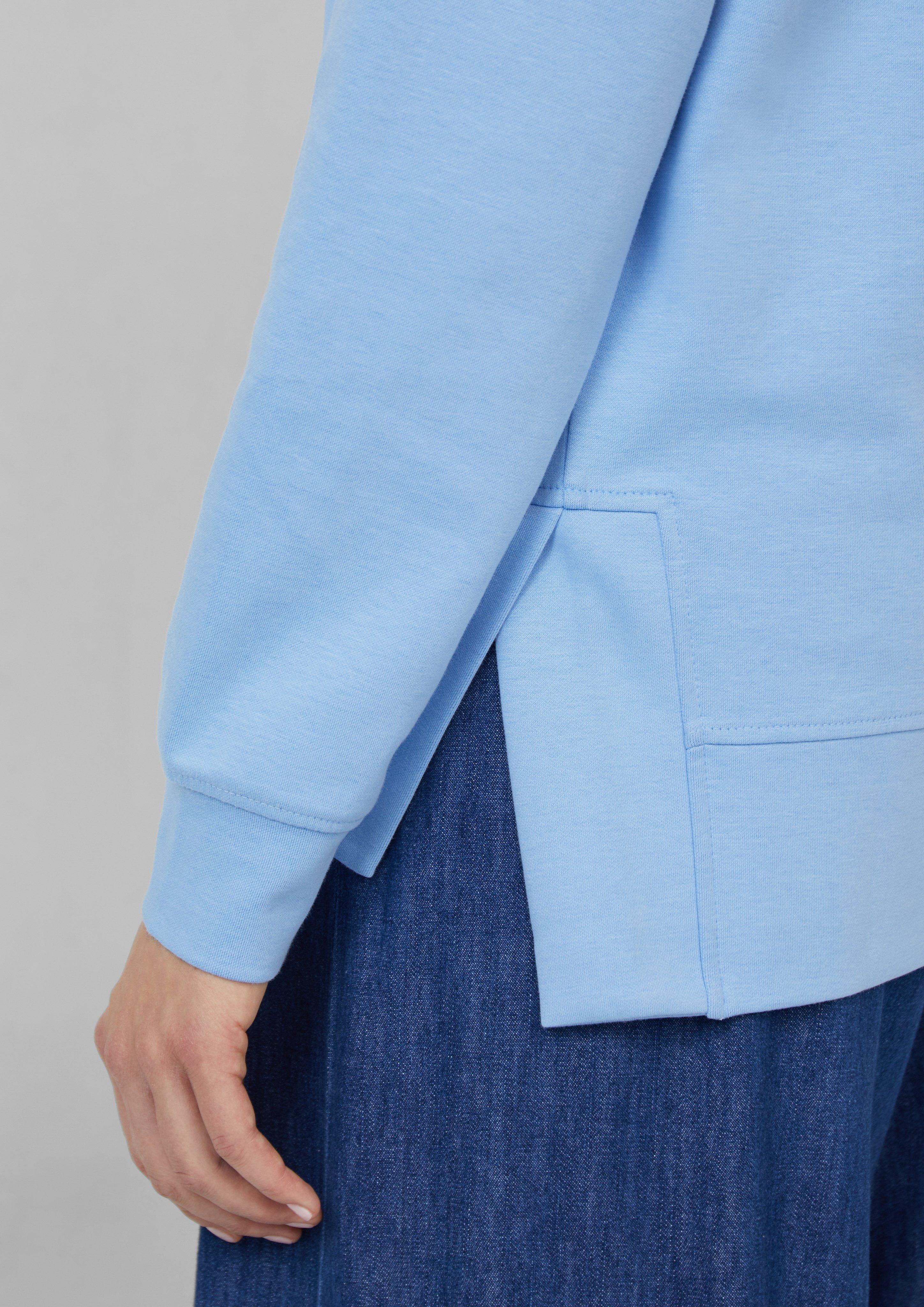 Sweatshirt in 5141, 0210, 3902 & 5527