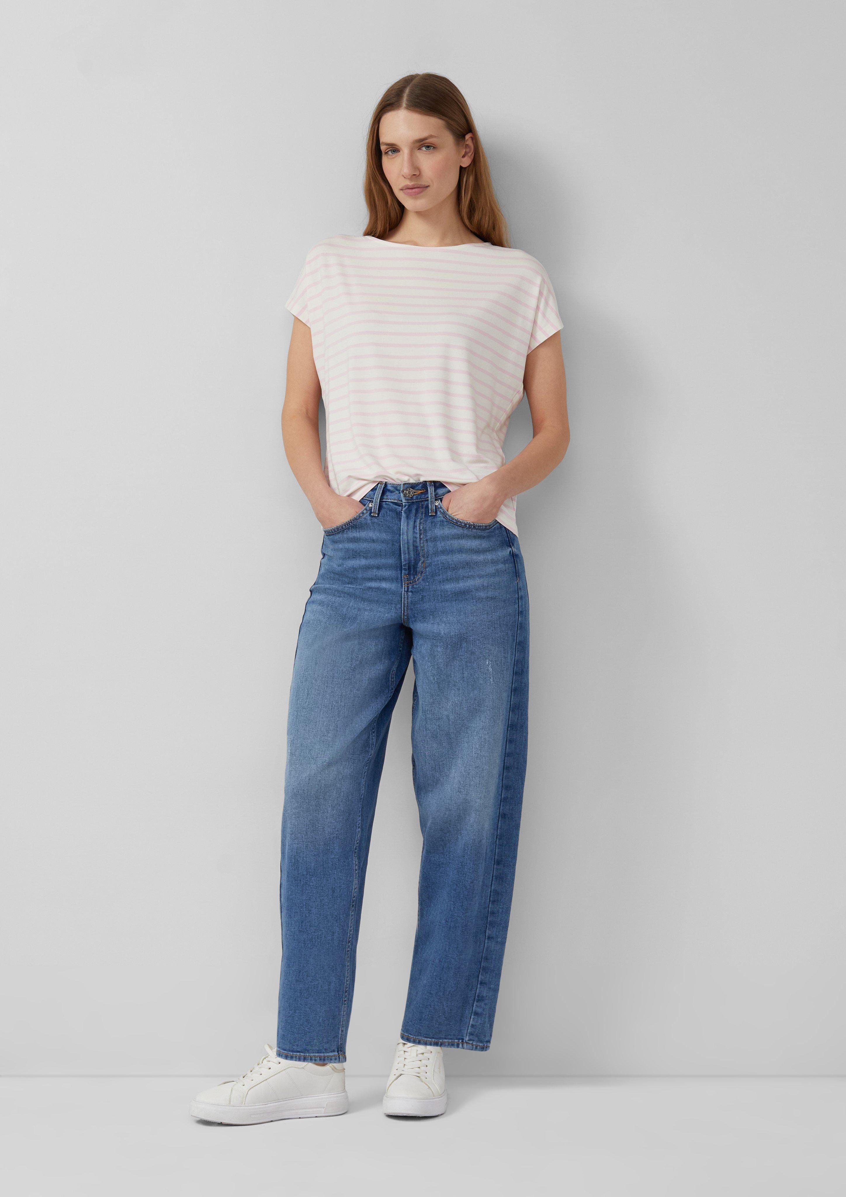 T-Shirt in 41G2, 51G2, 79G2, 59A0, 99B0, 79A0 & 02G2