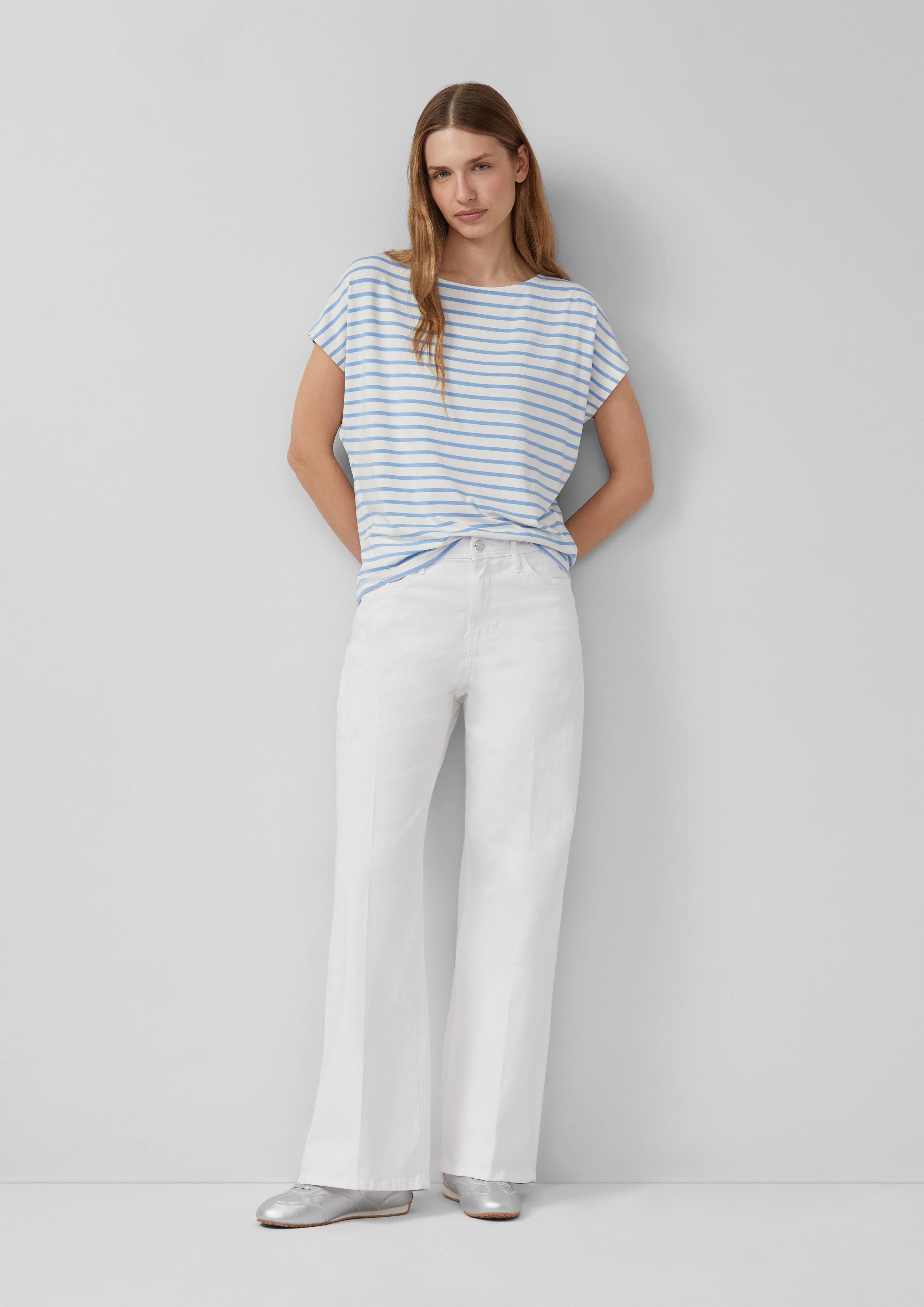 T-Shirt in 51G2, 41G2, 79G2, 59A0, 99B0, 79A0 & 02G2