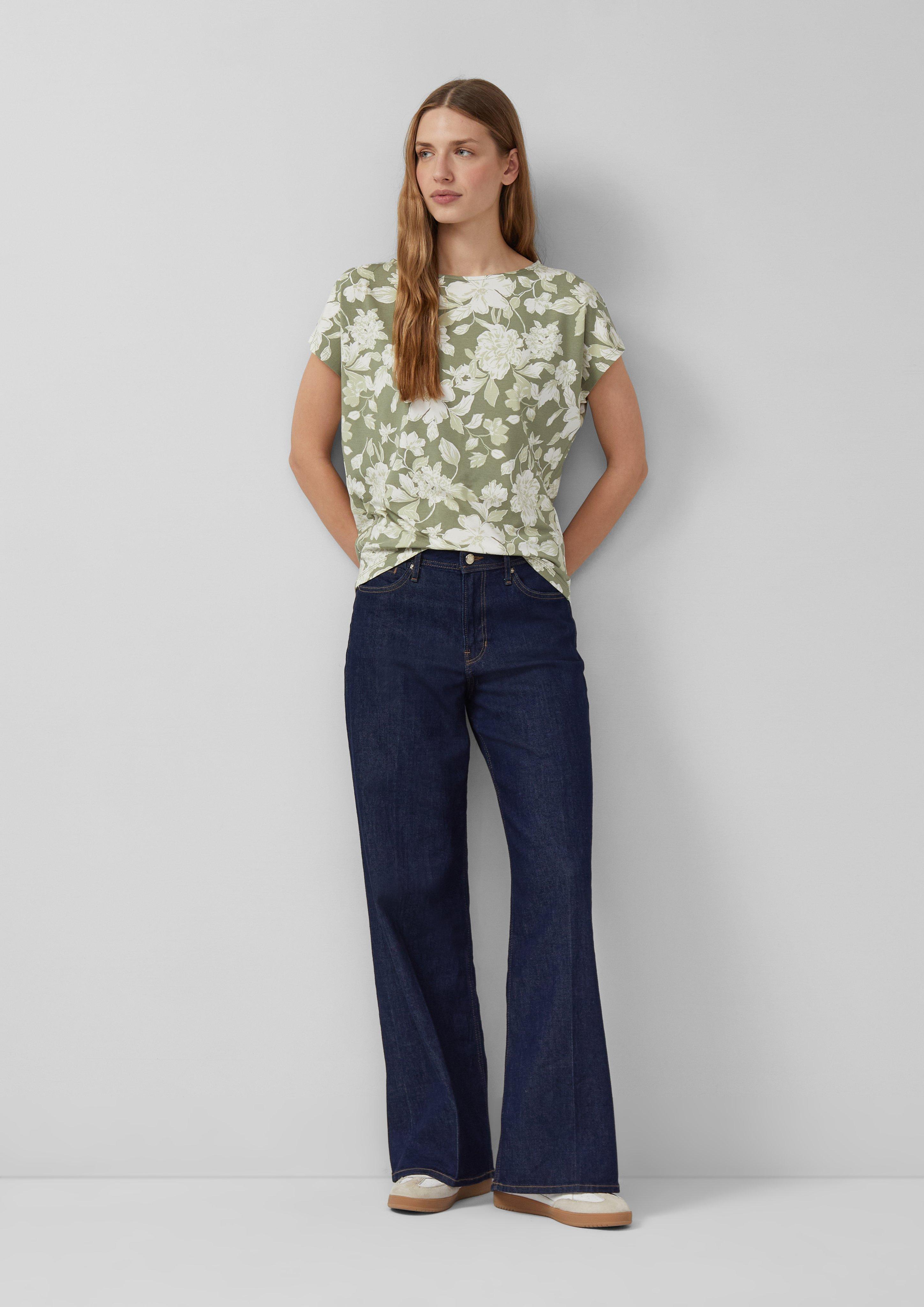 T-Shirt in 79A0, 51G2, 41G2, 79G2, 59A0, 99B0 & 02G2