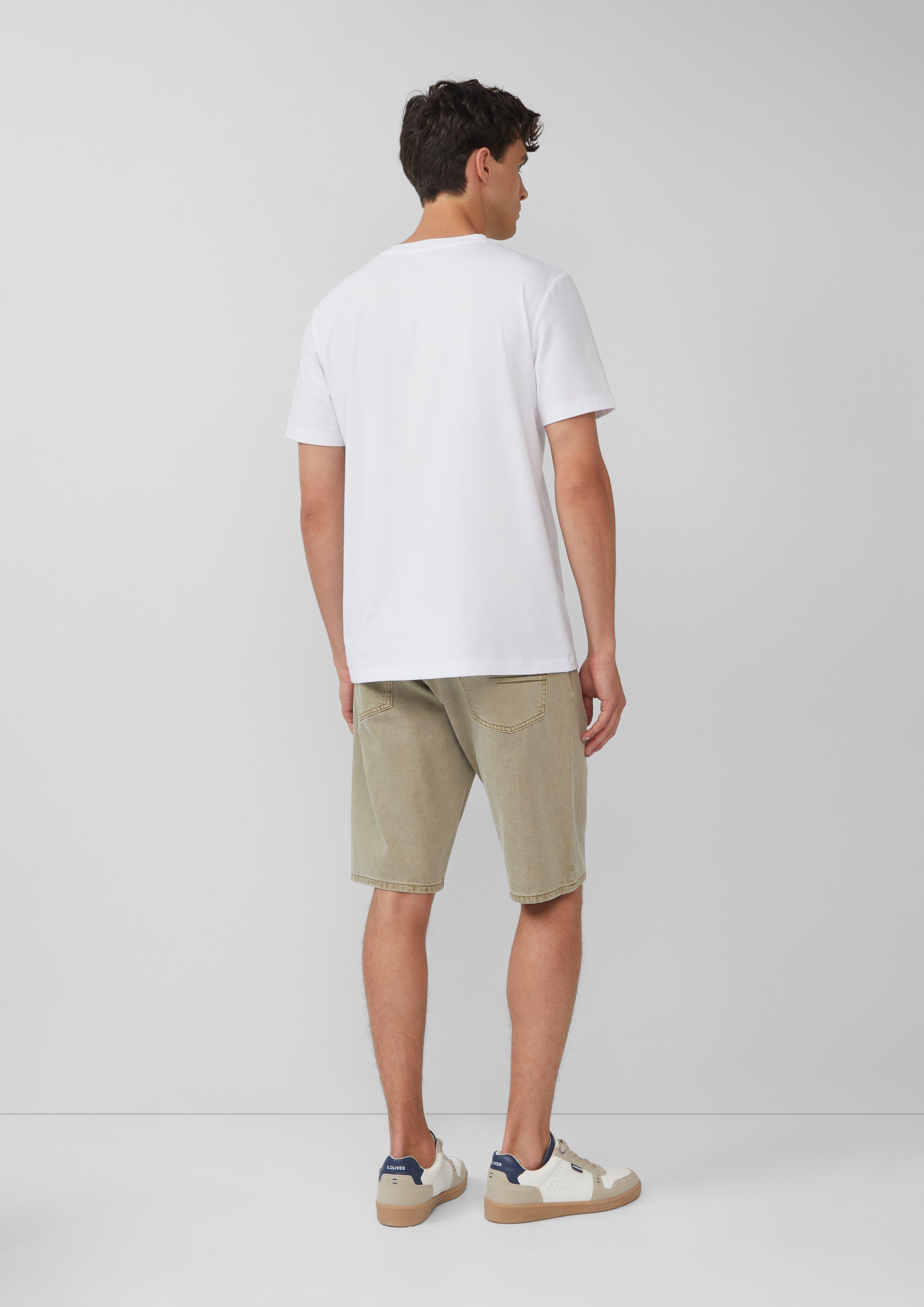 T-shirt in 0100, 0330, 5852, 9999, 9467 & 6540