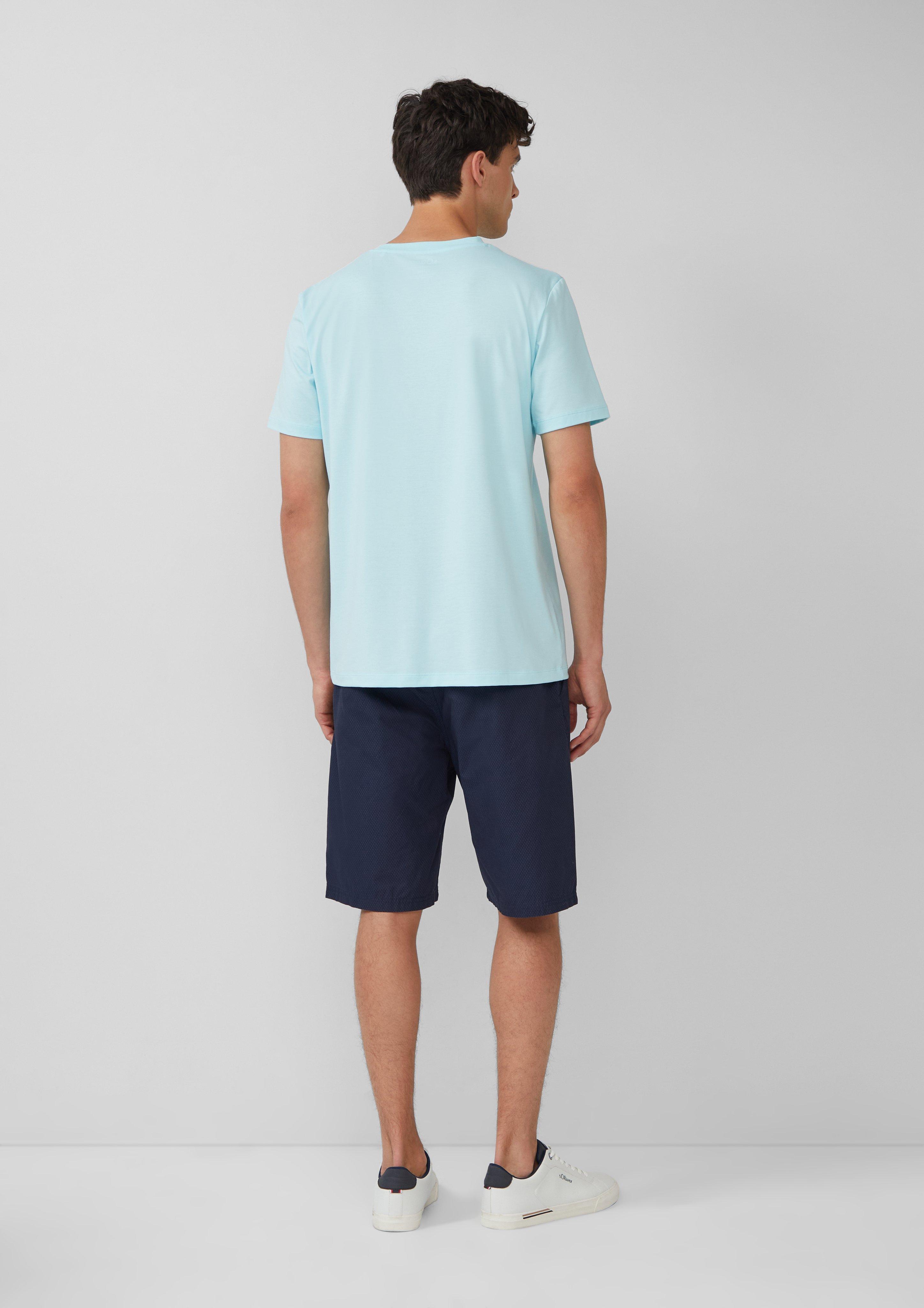 T-Shirt in 6540, 0100, 0330, 5852, 9999 & 9467