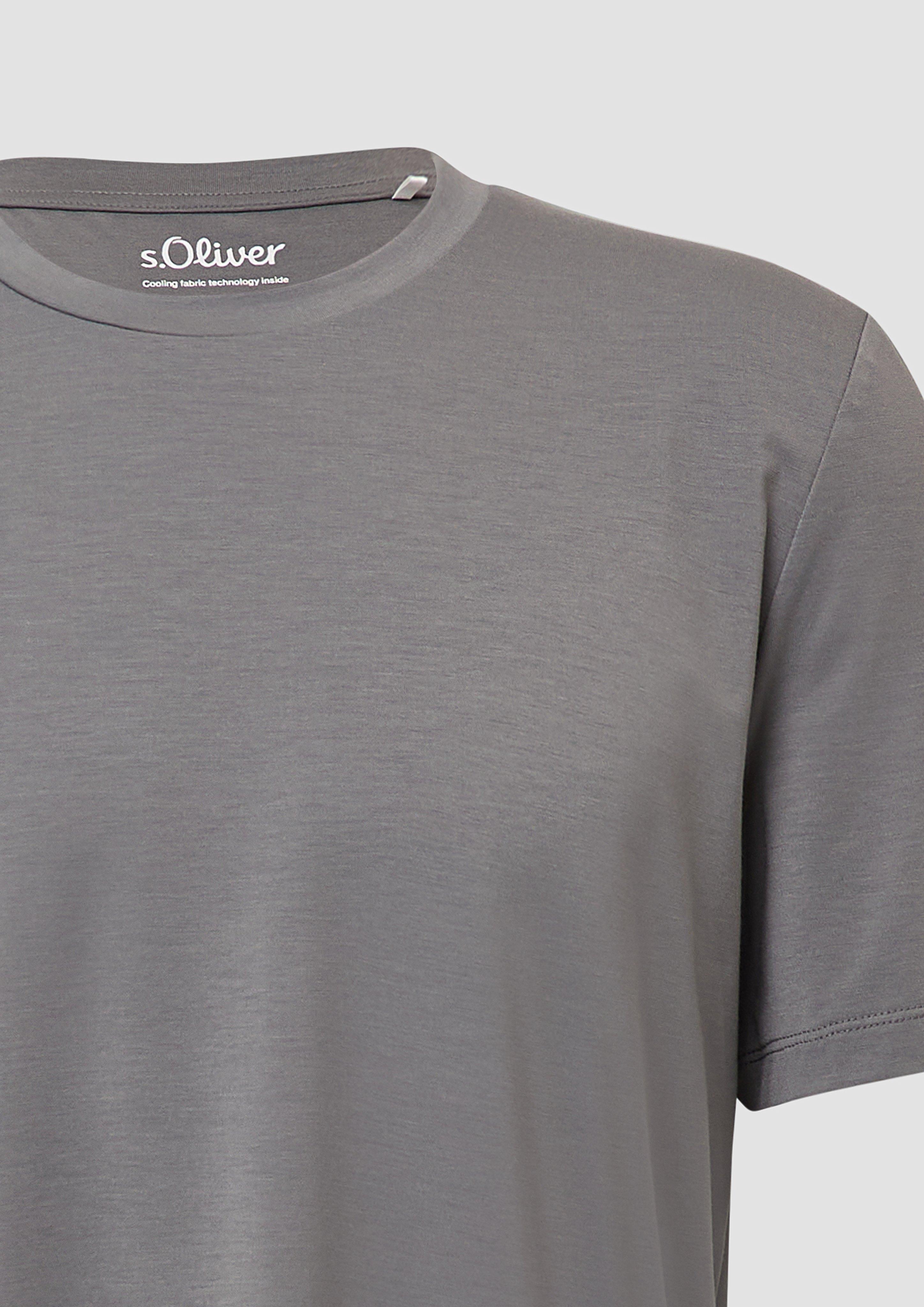 T-shirt in 9467, 0100, 0330, 5852, 9999 & 6540