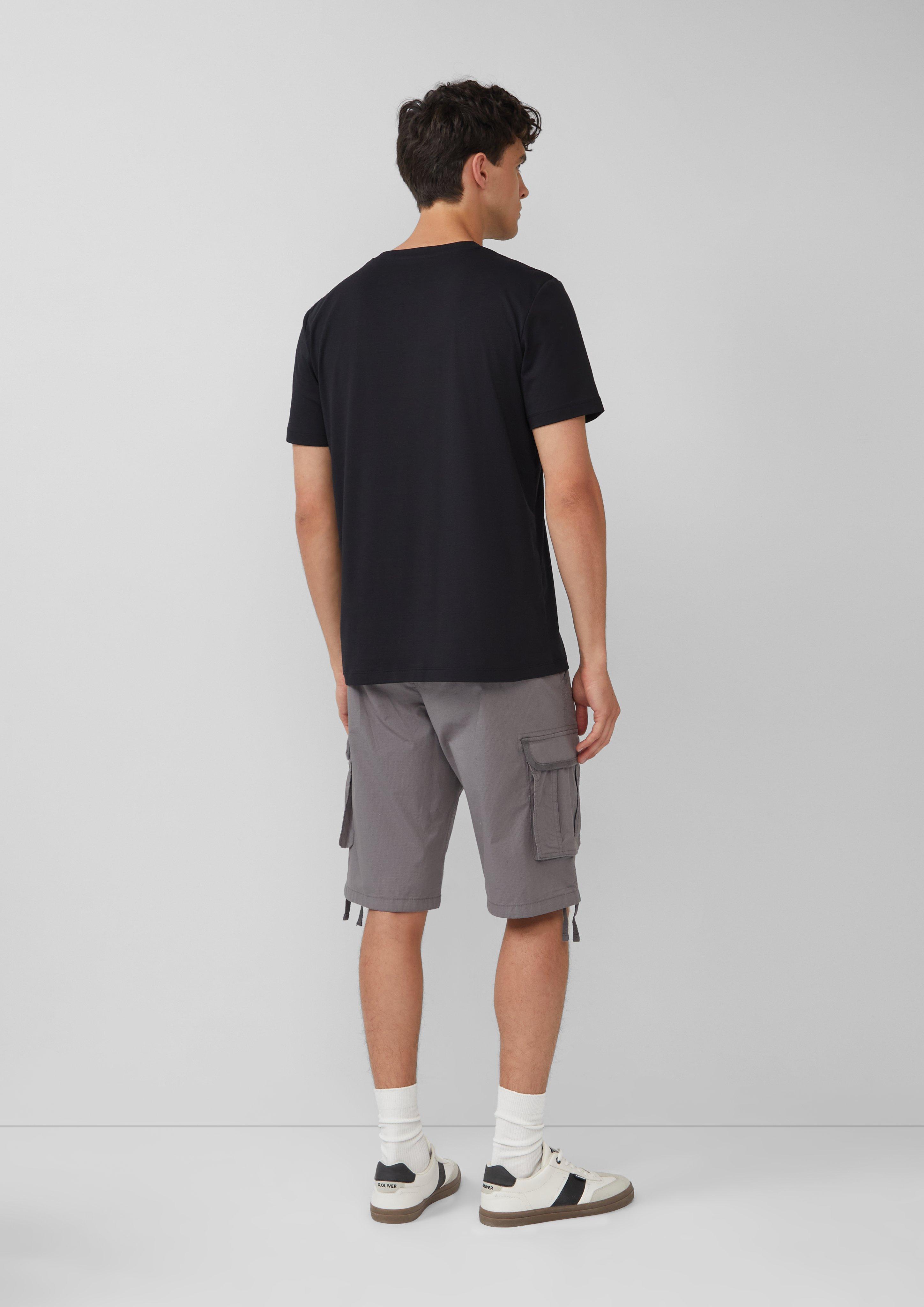 T-shirt in 9999, 0100, 0330, 5852, 9467 & 6540