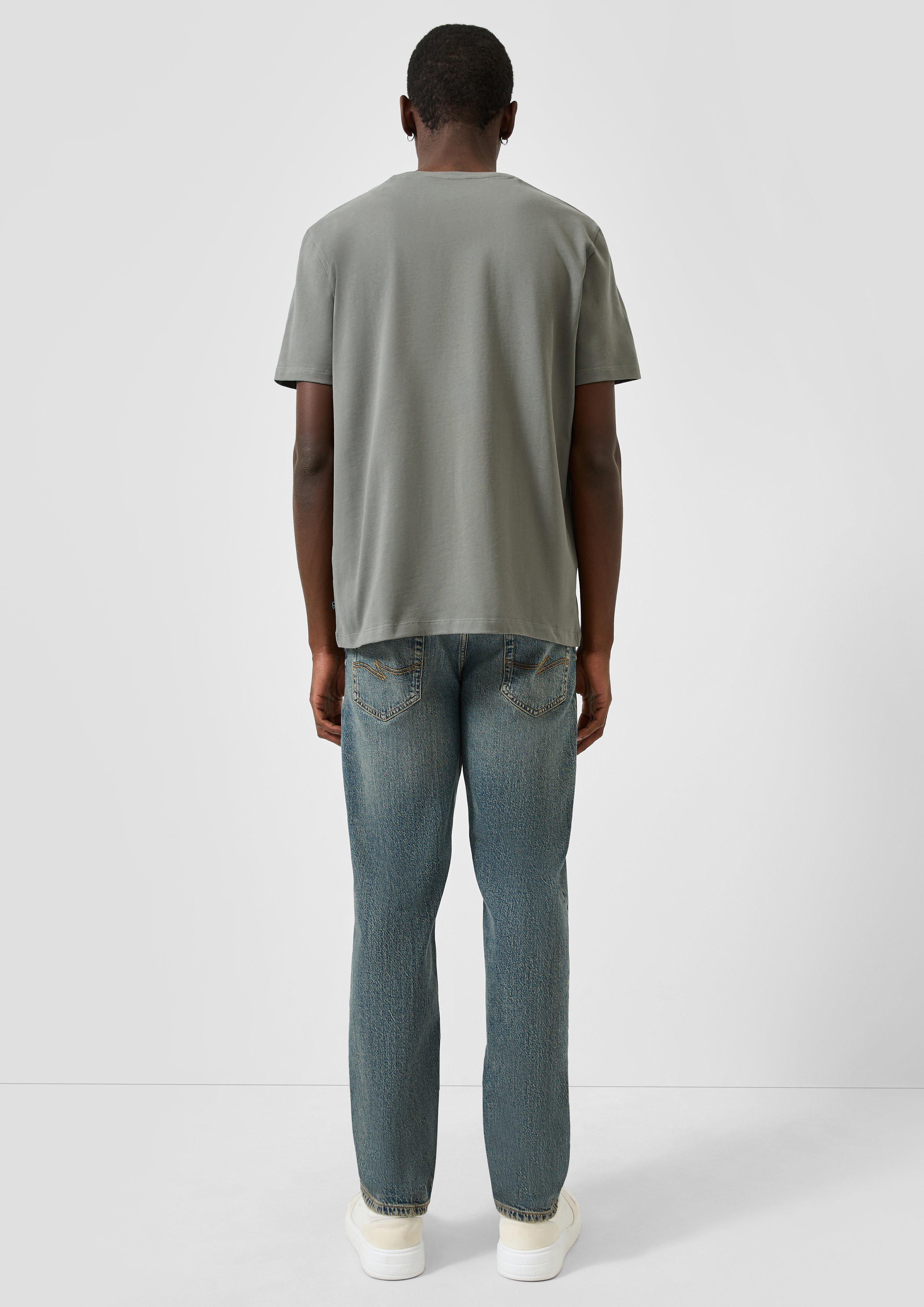 T-Shirt in 97D0, 03D0 & 86D0