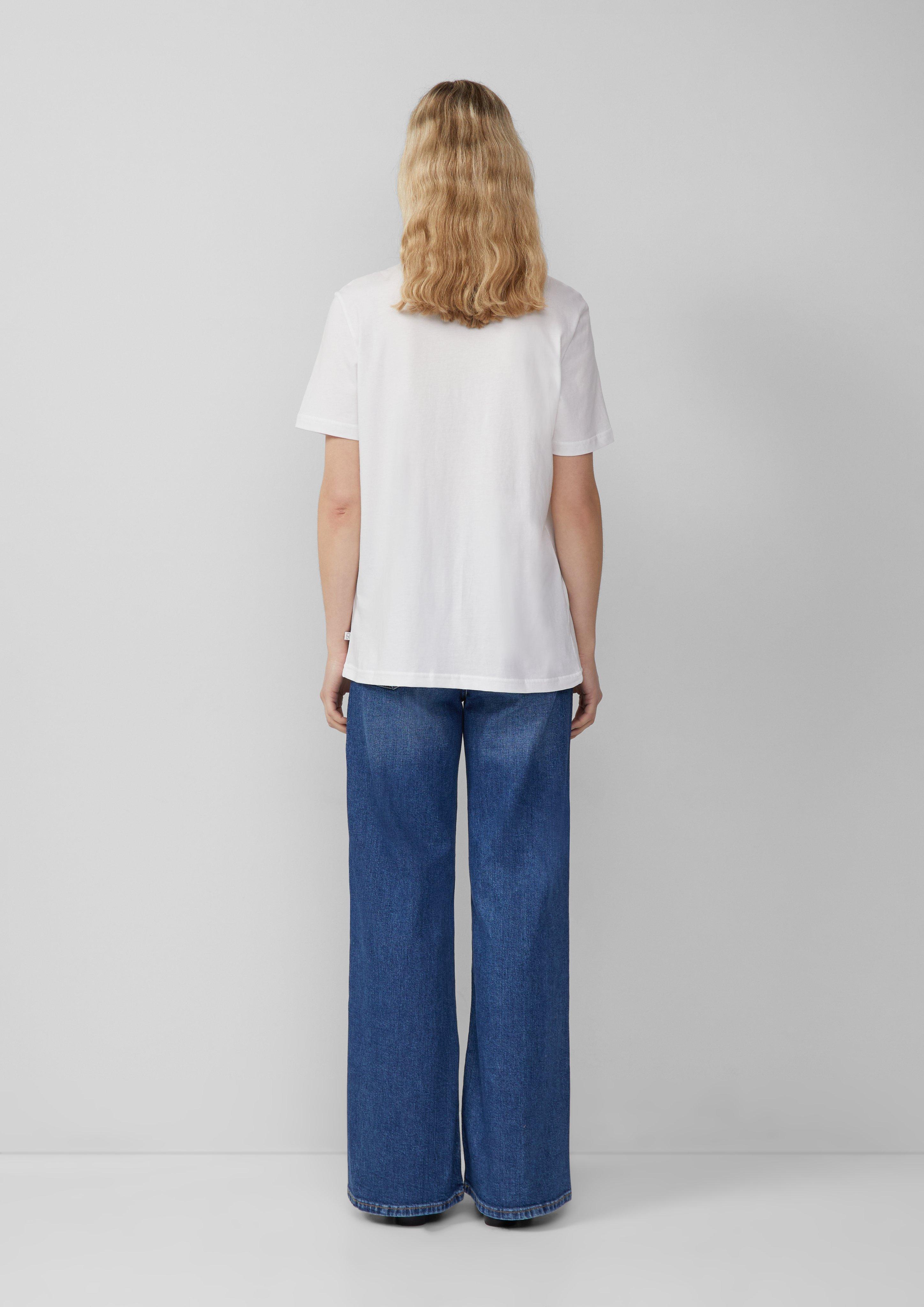 T-Shirt in 01D0, 01D1 & 99D0