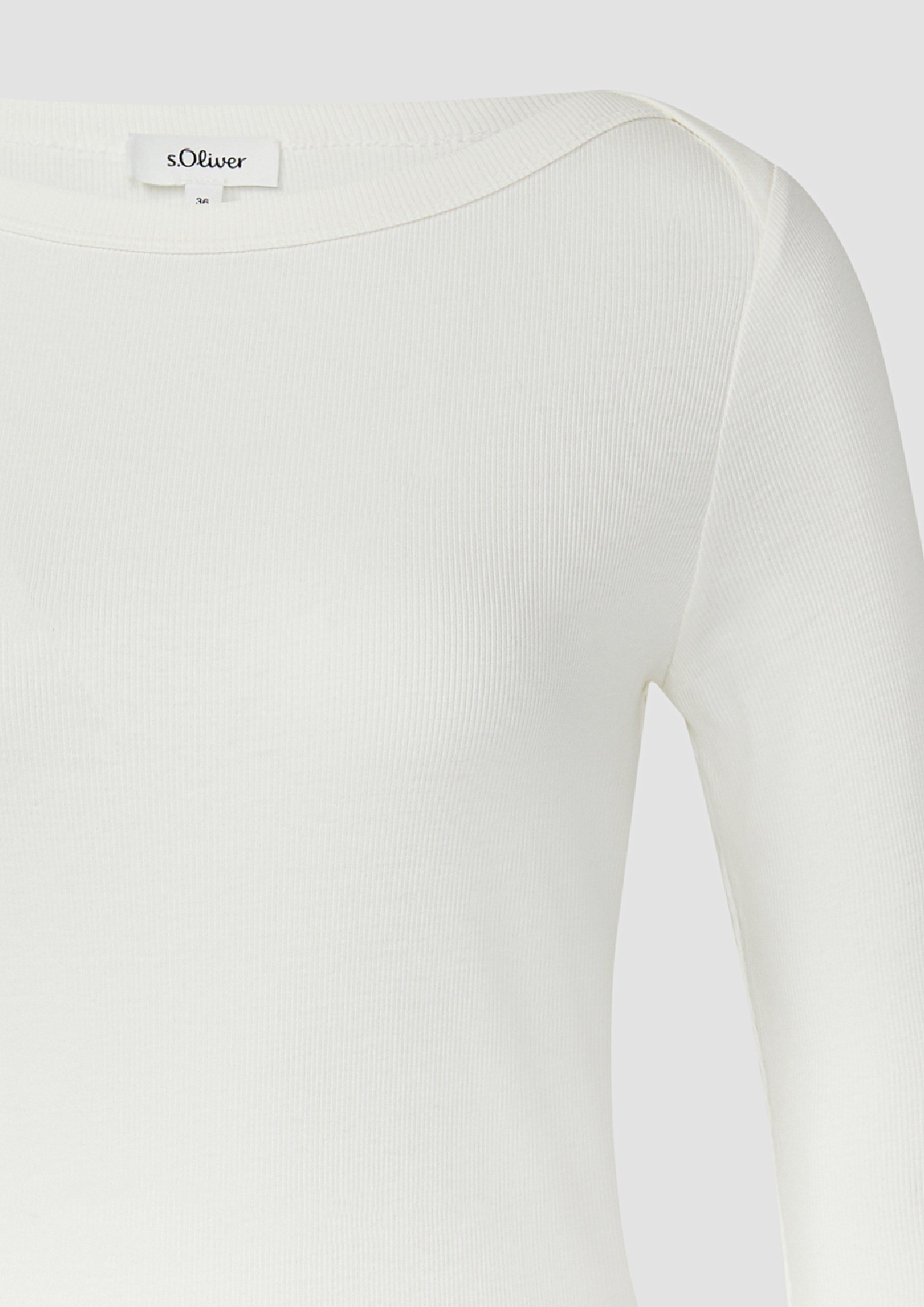 T-Shirt in 0210, 3384, 9999, 8945, 3902 & 81W9