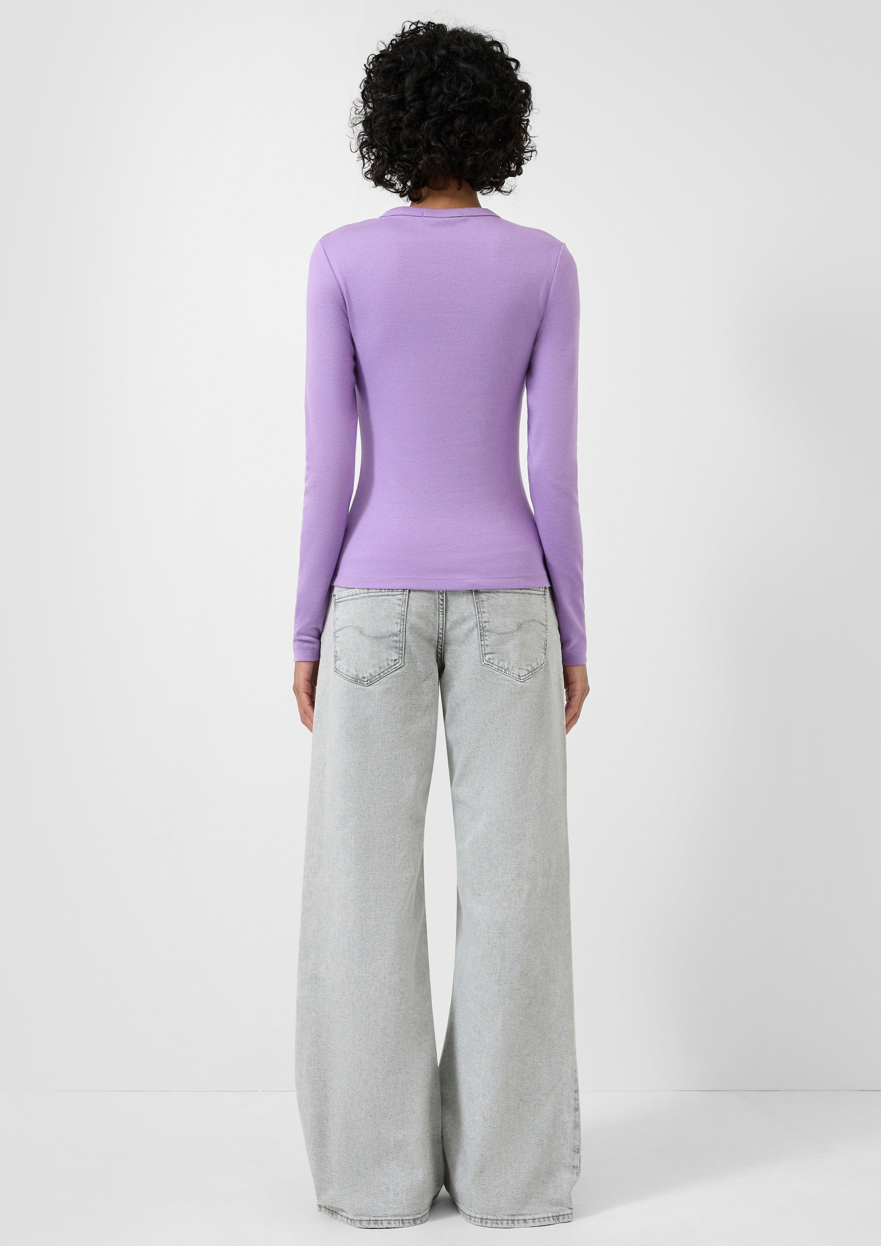 T-shirt in 4672, 5820 & 0200