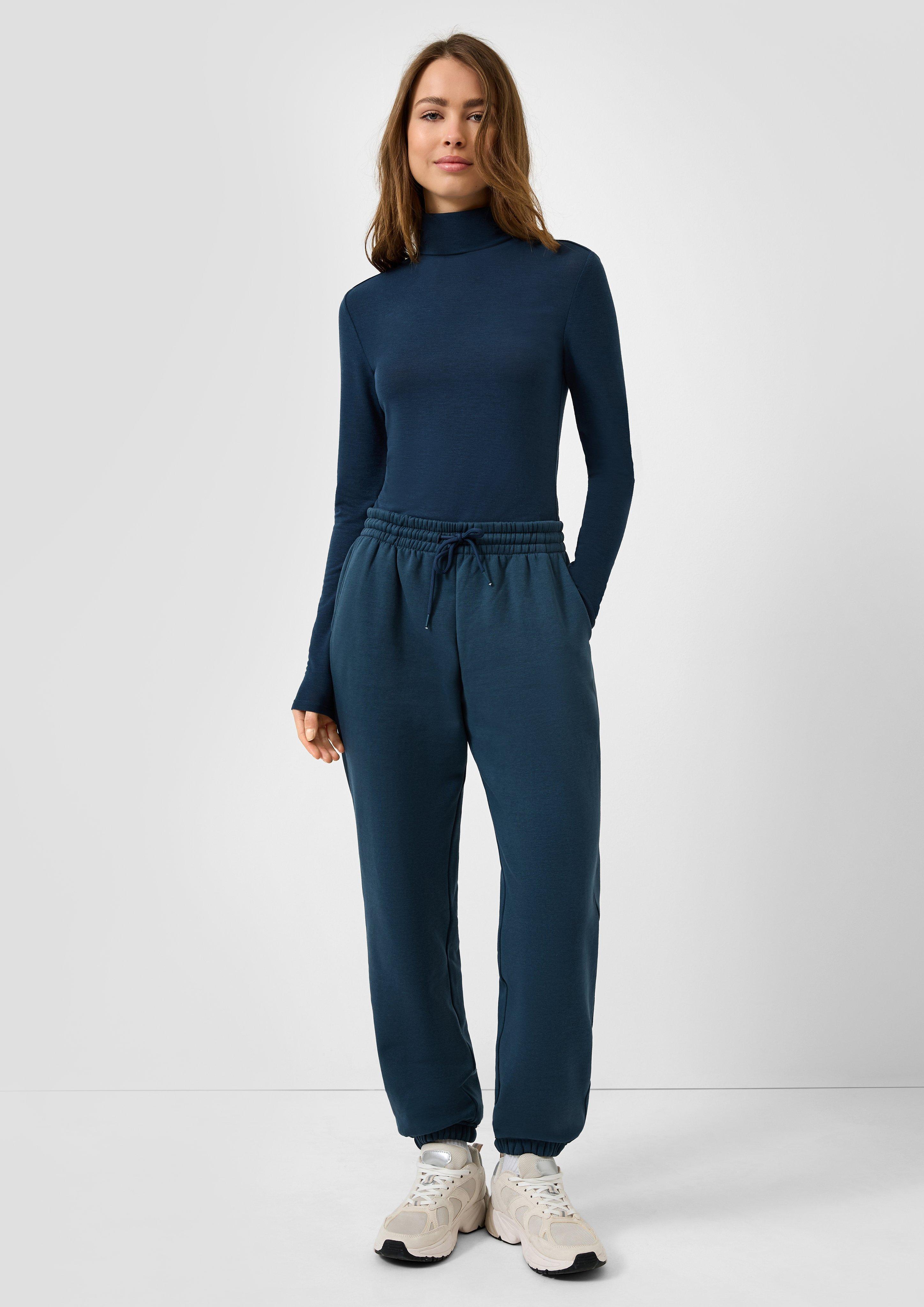 T-shirt in 5820, 0200 & 9400