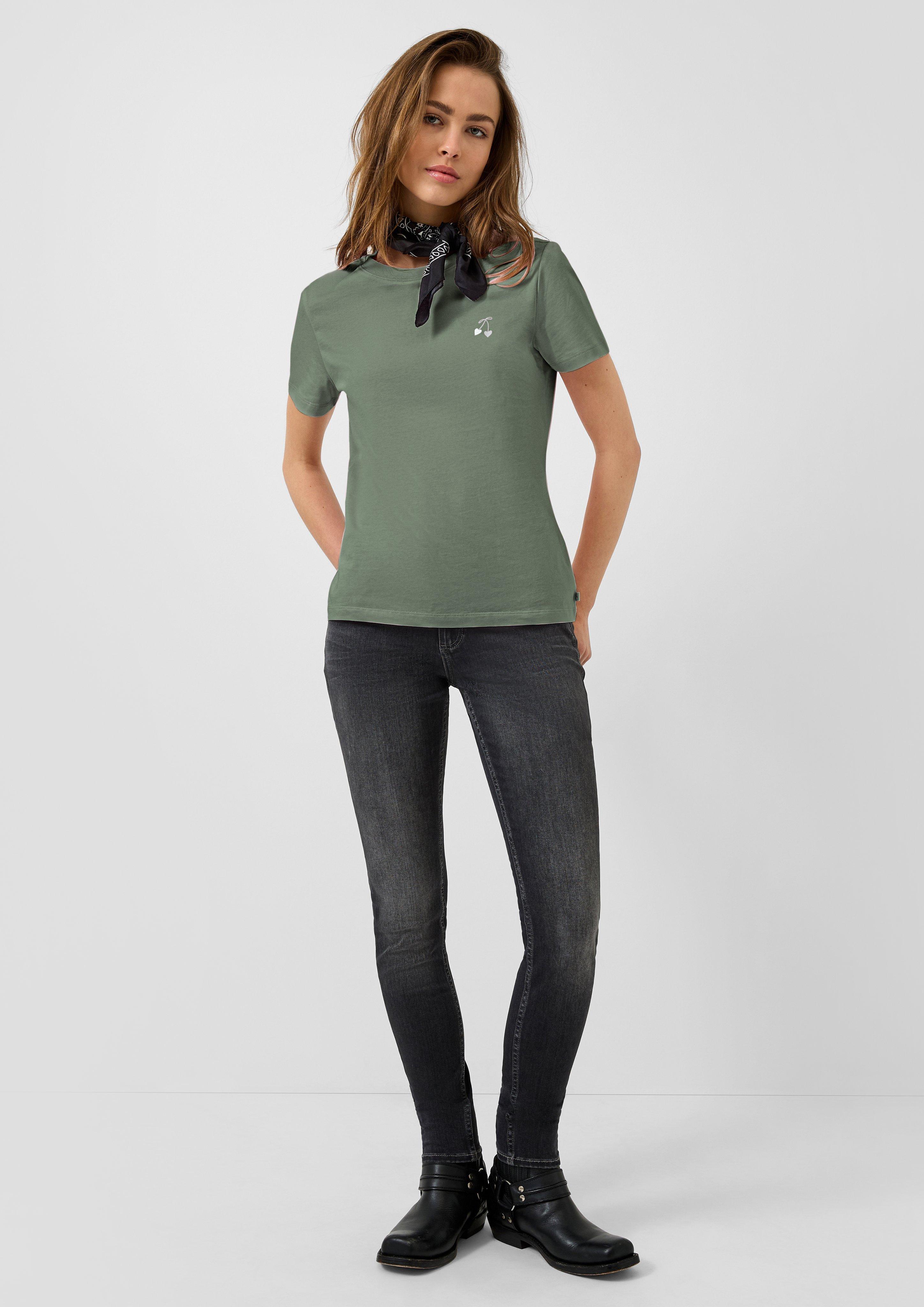 T-Shirt in 7927, 0100, 9999 & 4143