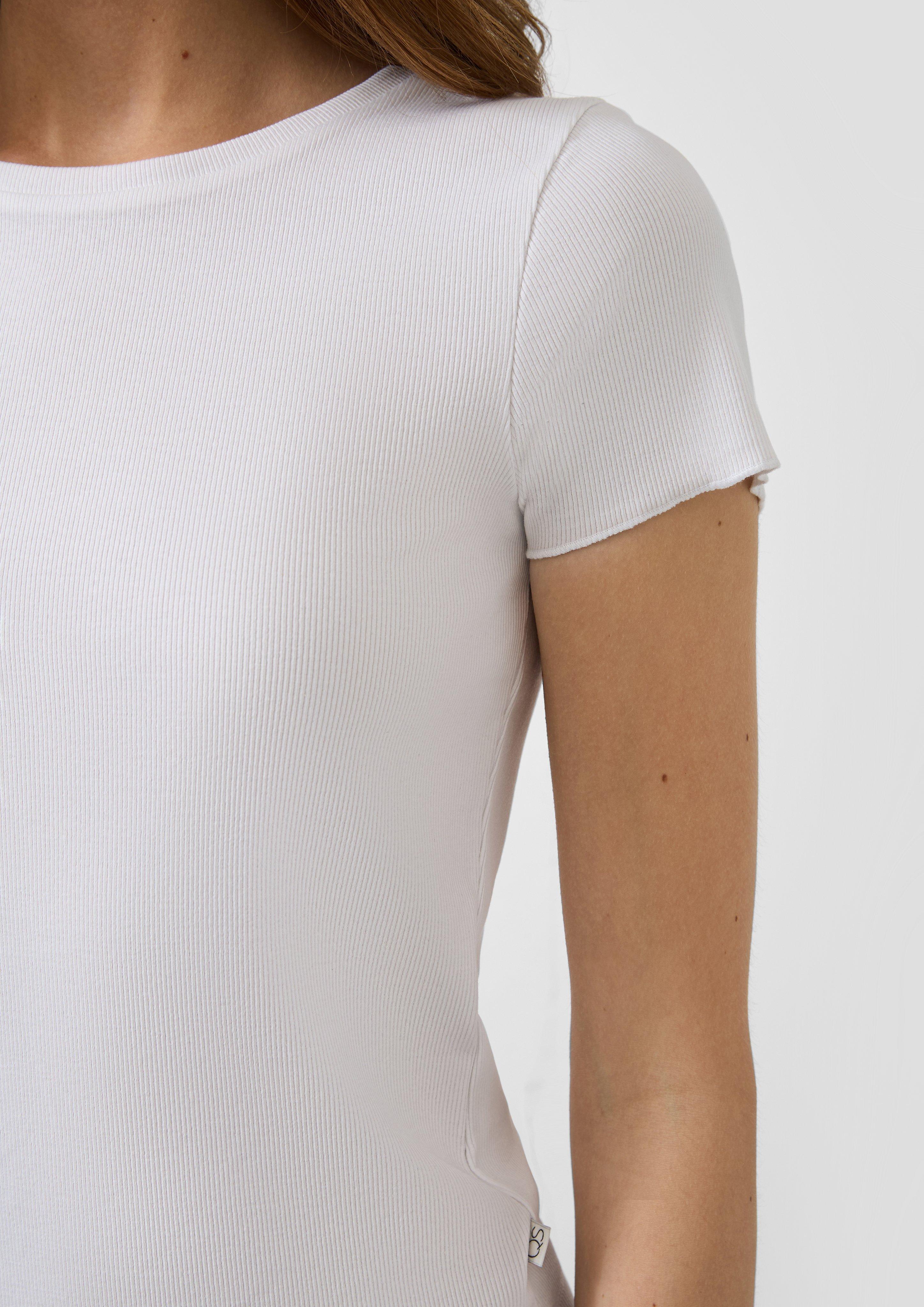 T-Shirt in 0100, 4143, 6147 & 9999