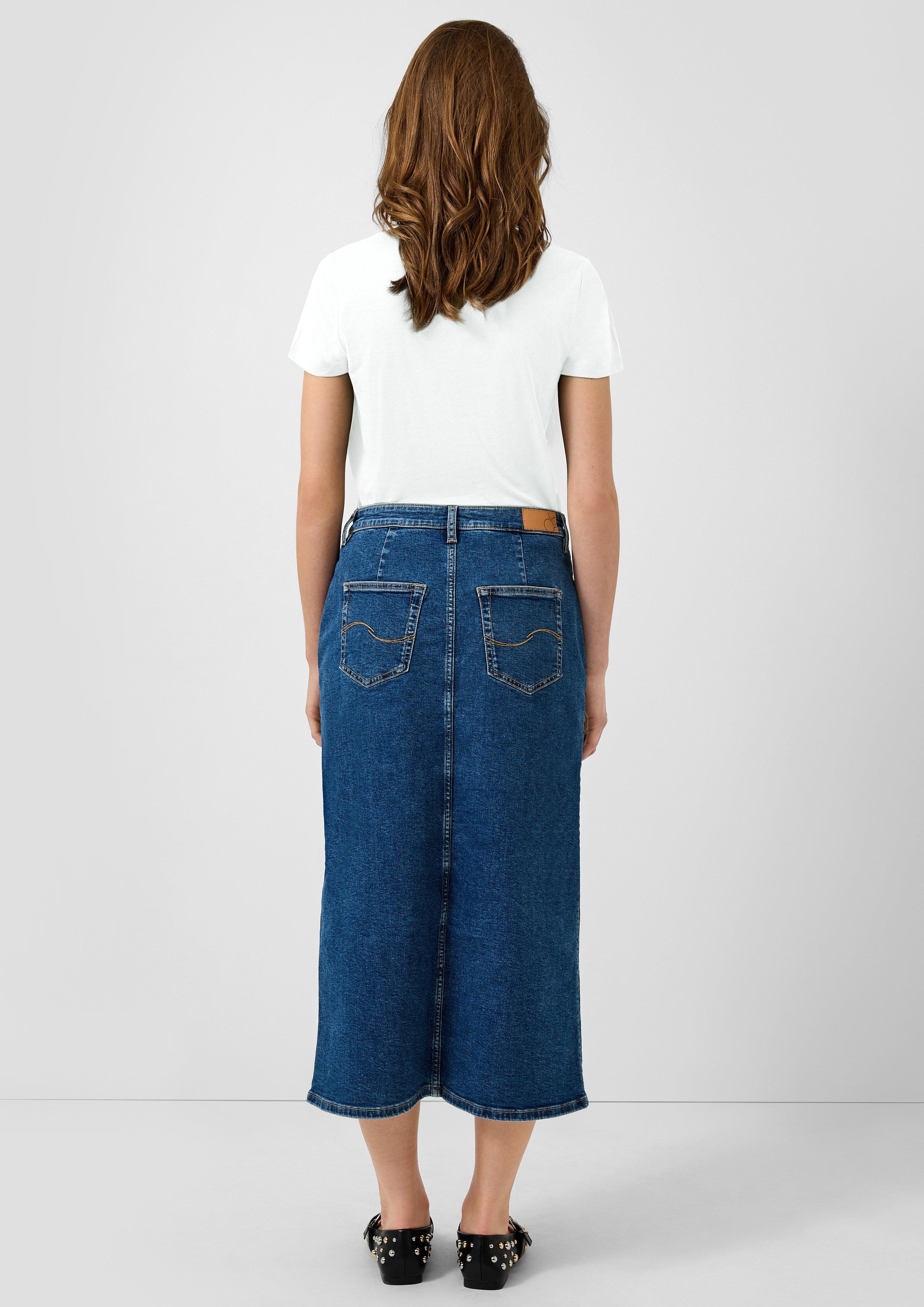 T-shirt in 0100, 9999, 6147 & 7927