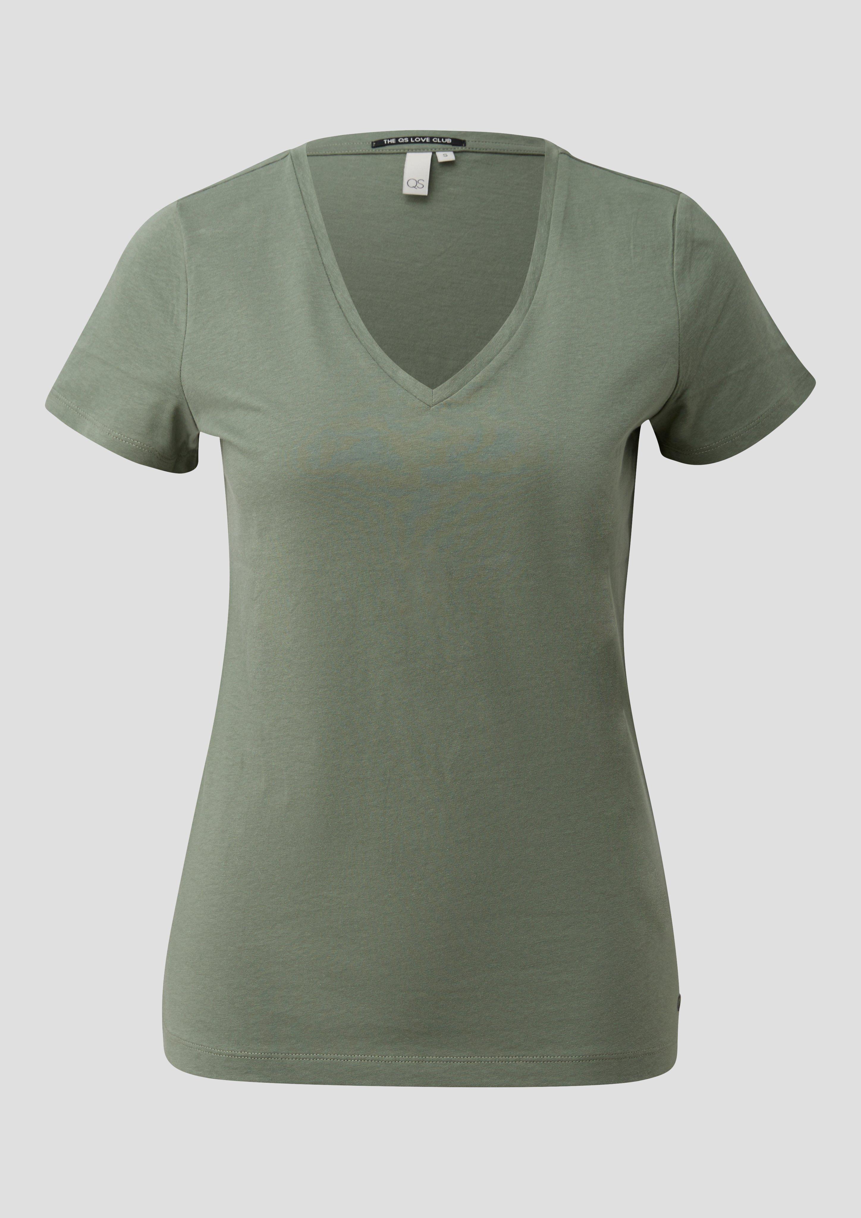 T-shirt in 7927, 9999, 6147 & 0100