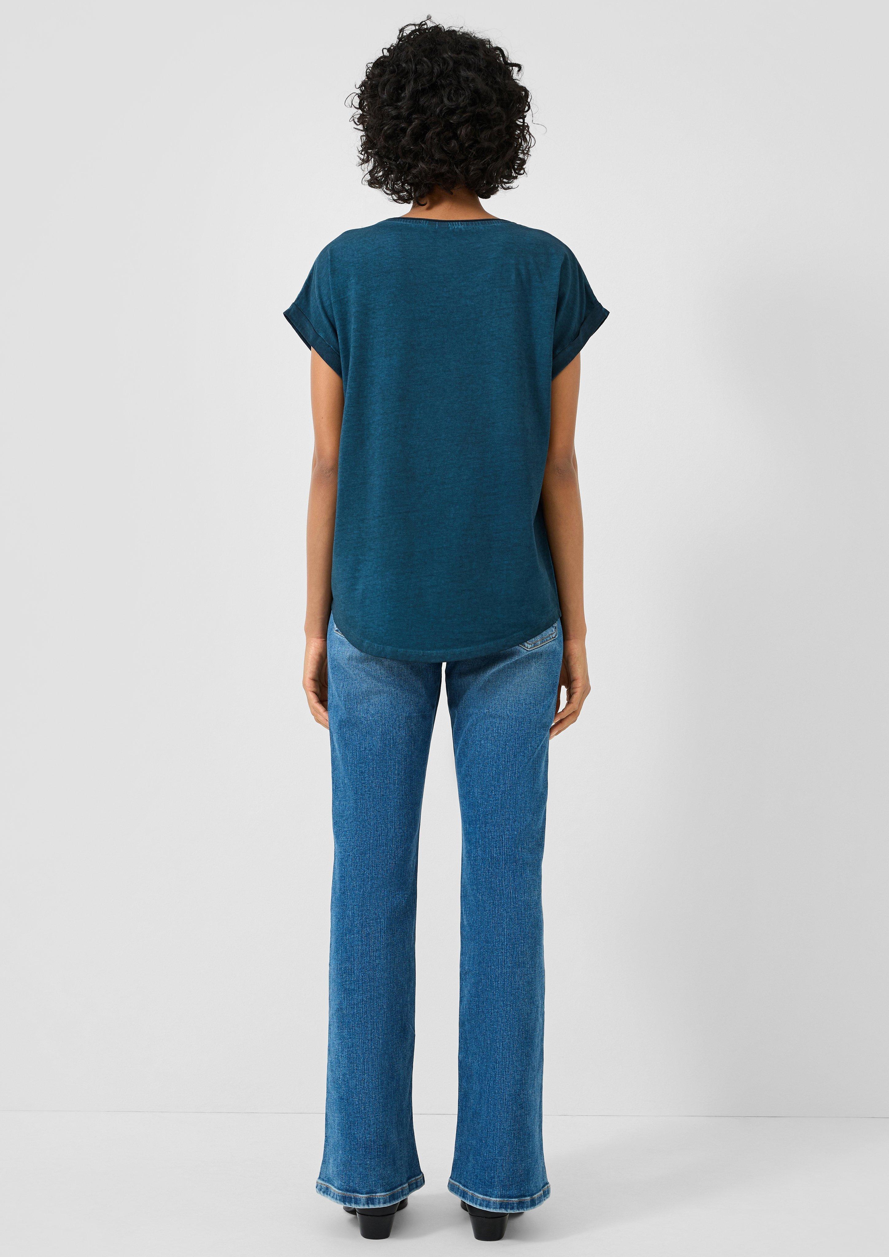 T-shirt in 58D2, 81D3, 79D1 & 99D0